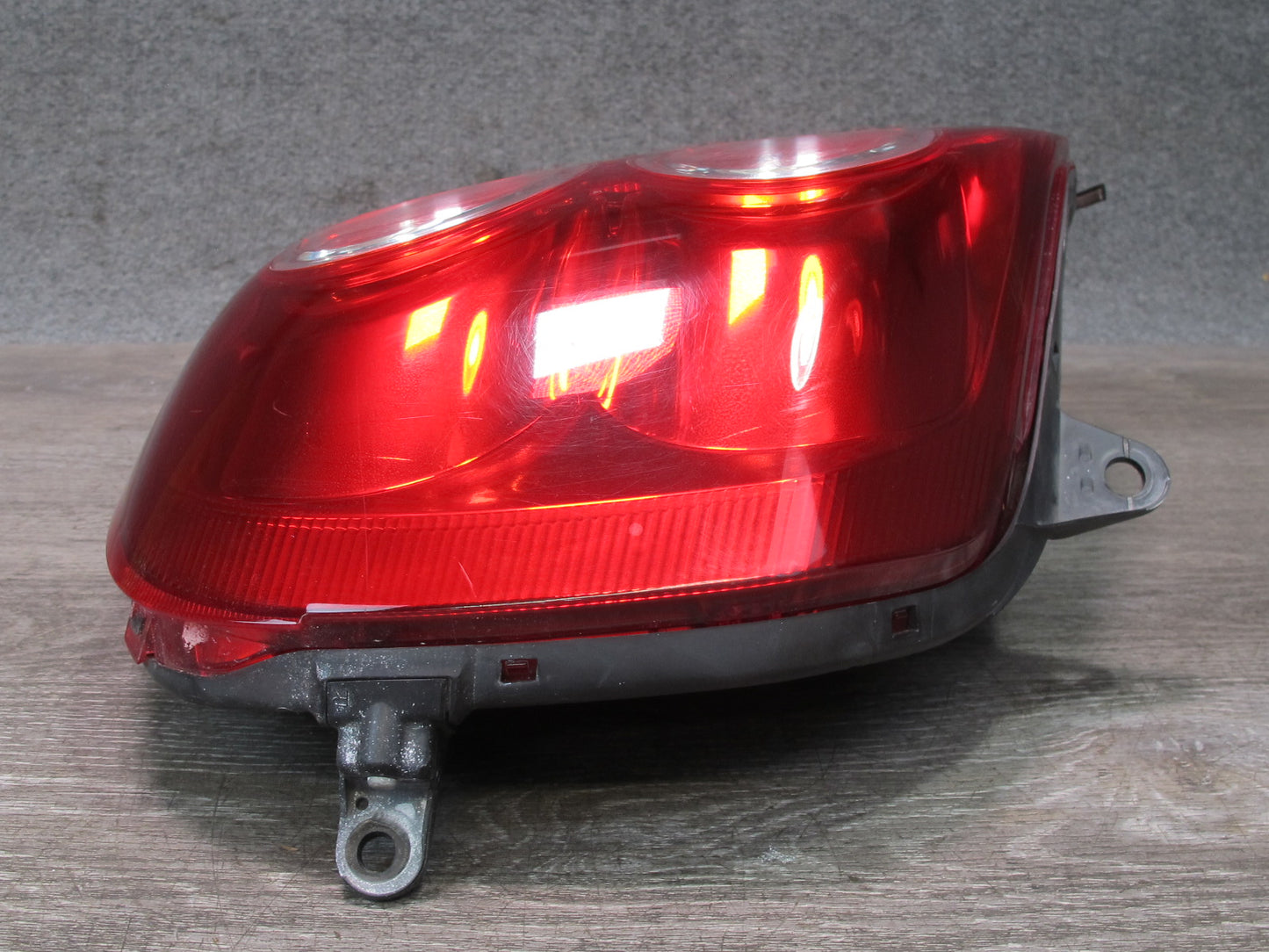 03-05 Toyota MR2 Spyder ZZW30L Set of 2 Rear Left & Right Tail Light Lamp OEM