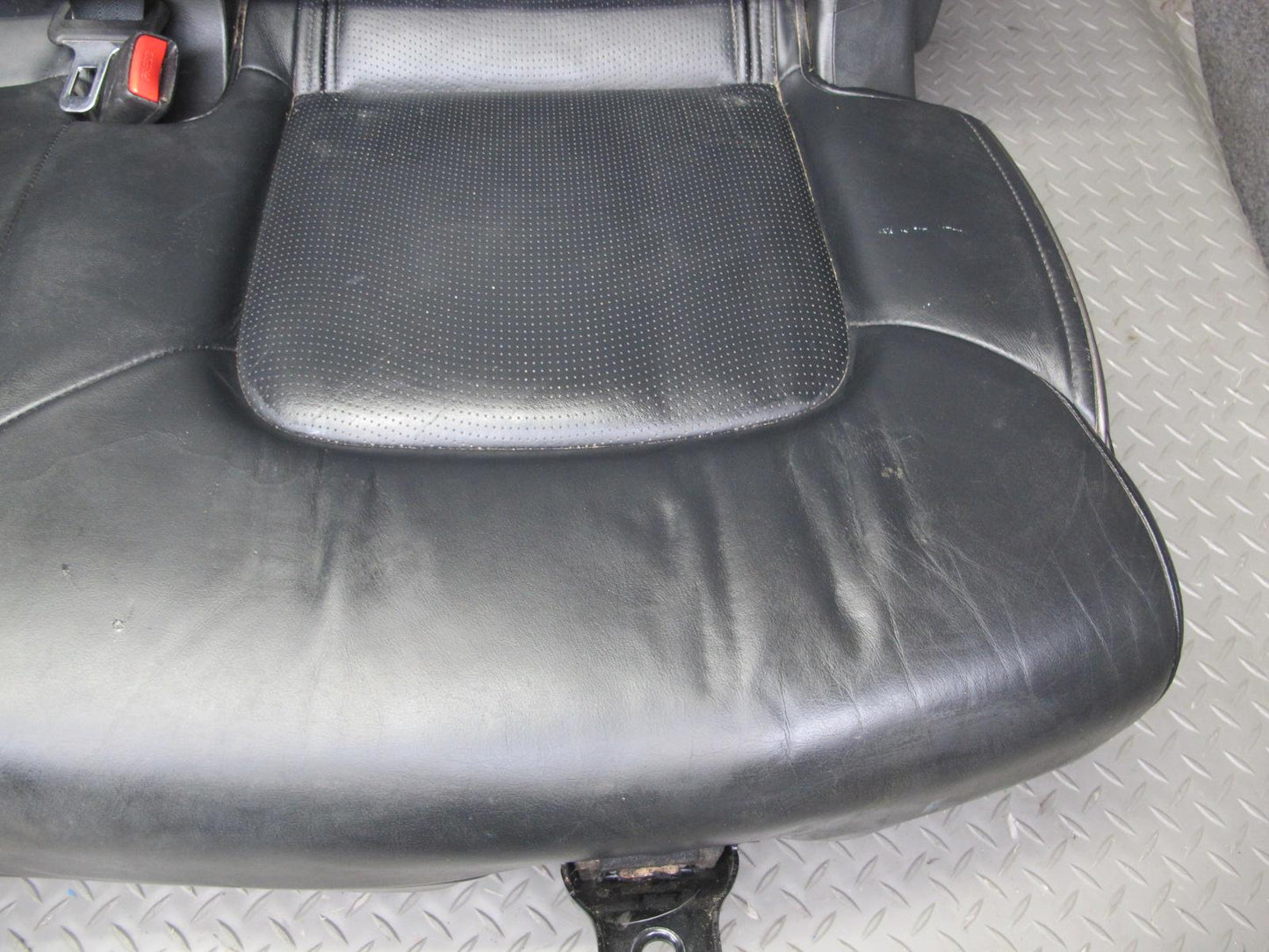 2011-2012 Infiniti QX56 Rear 2ND ROW Left & Right Side Leather Seat Black Set