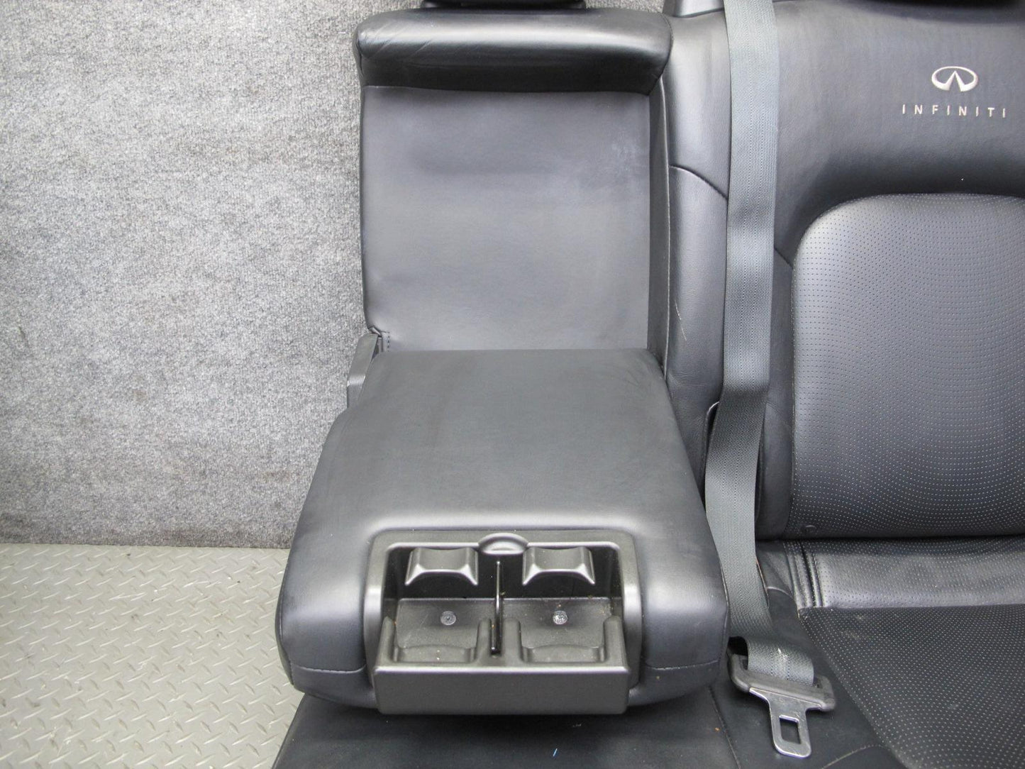 2011-2012 Infiniti QX56 Rear 2ND ROW Left & Right Side Leather Seat Black Set