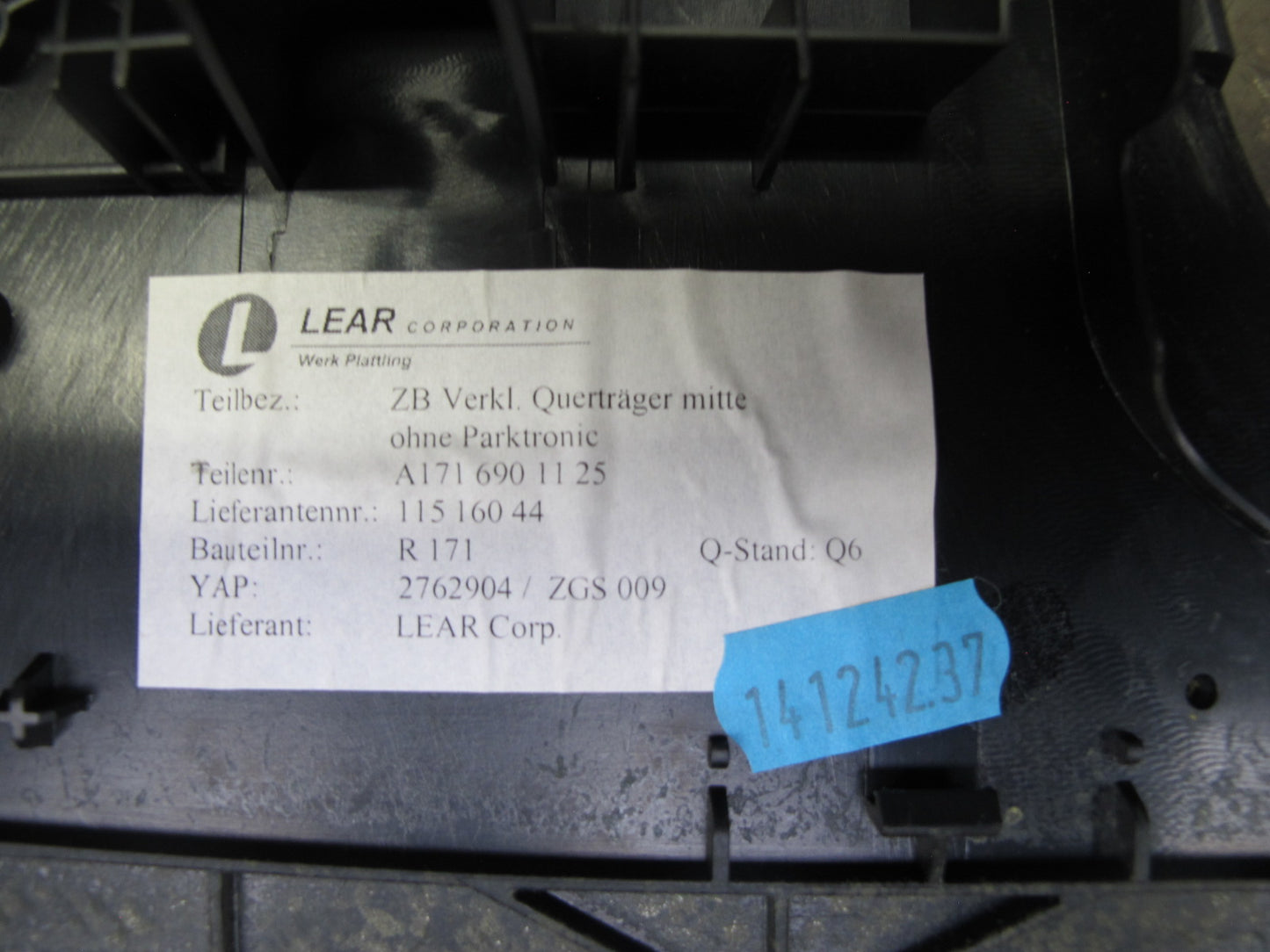 05-11 Mercedes R171 Slk-class Rear Roll Bar Trim Cover Panel 1716901125 OEM