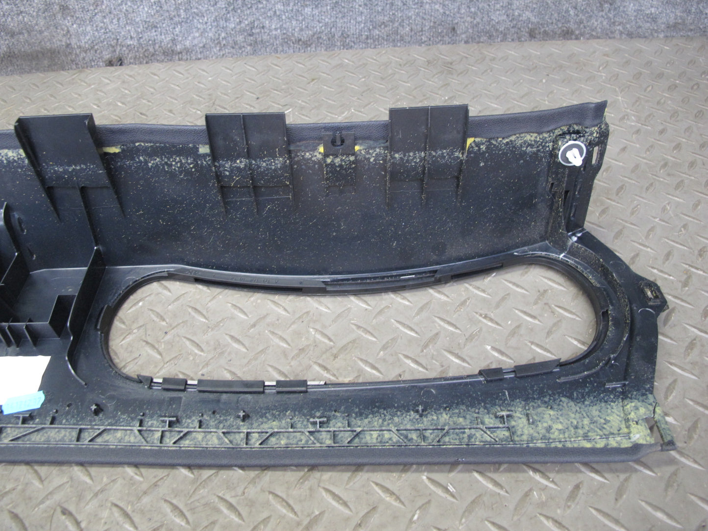05-11 Mercedes R171 Slk-class Rear Roll Bar Trim Cover Panel 1716901125 OEM