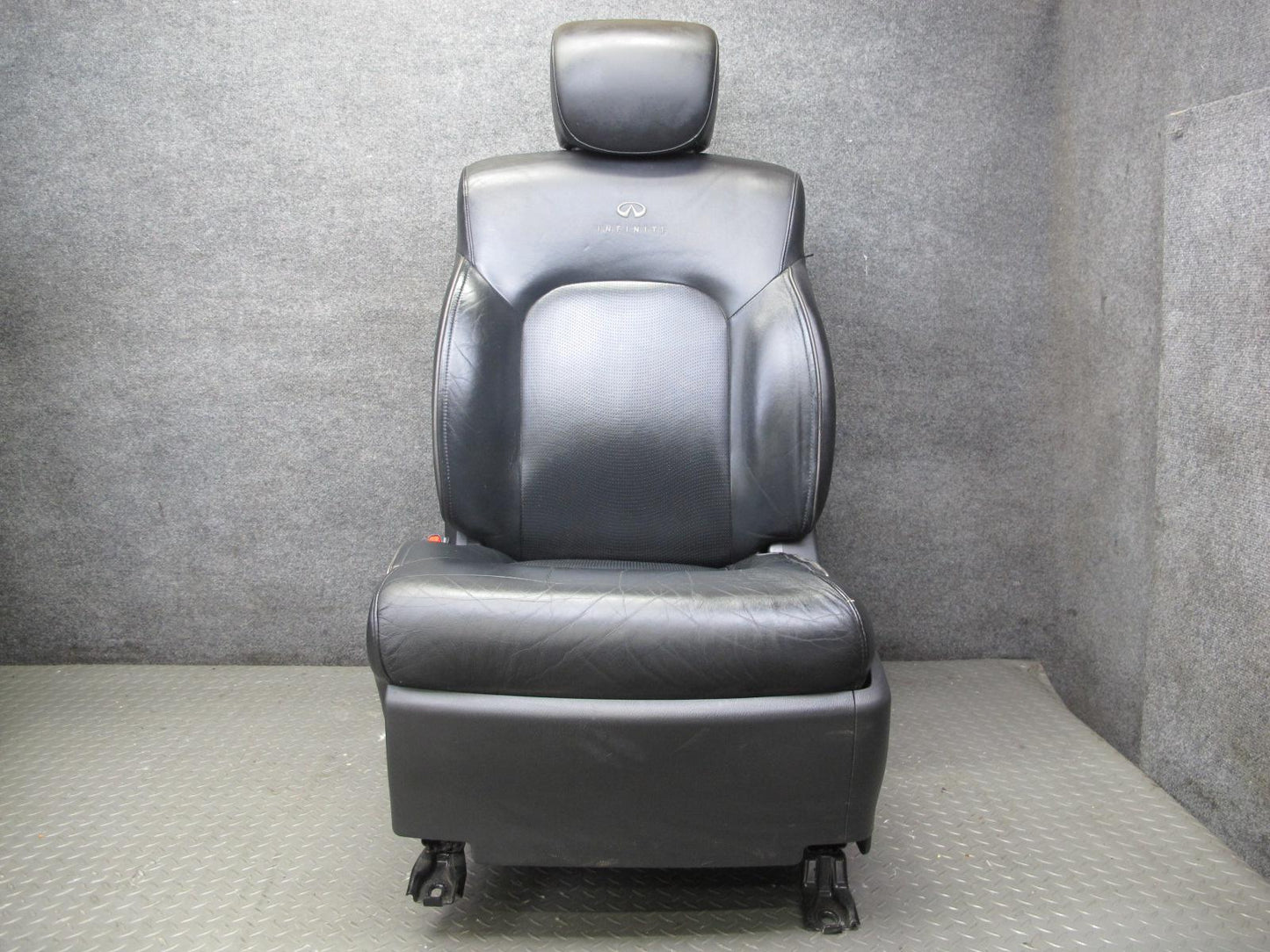 2011-2012 Infiniti QX56 Front Left & Right Side Leather Seat Black w Display Set