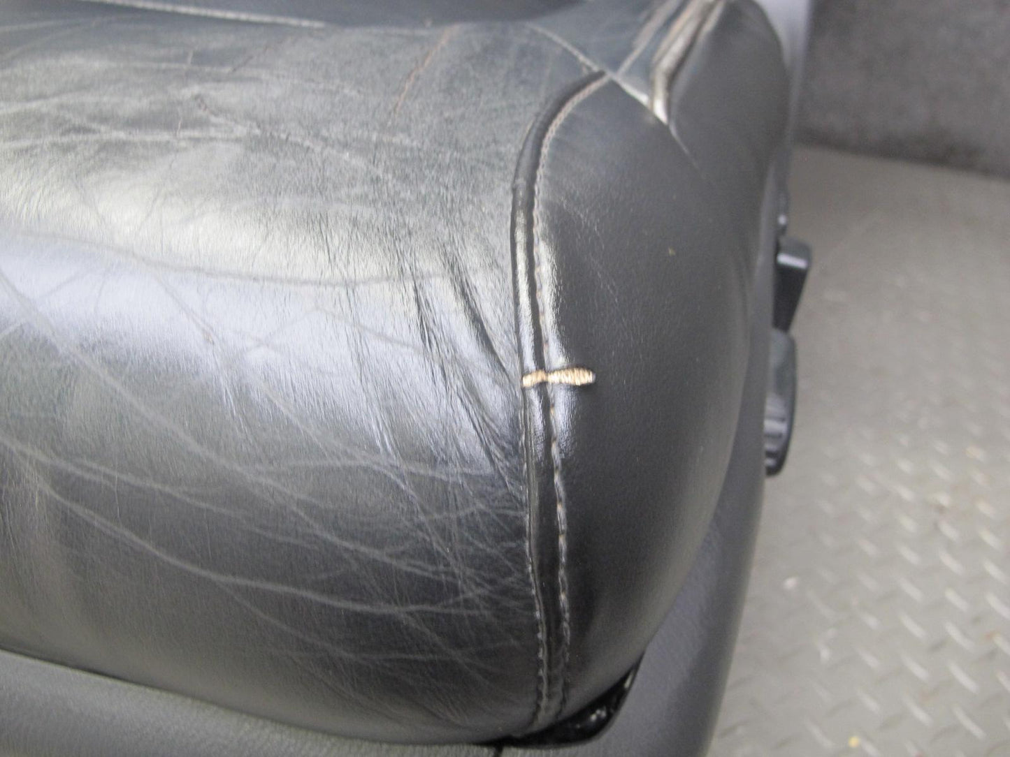 2011-2012 Infiniti QX56 Front Left & Right Side Leather Seat Black w Display Set