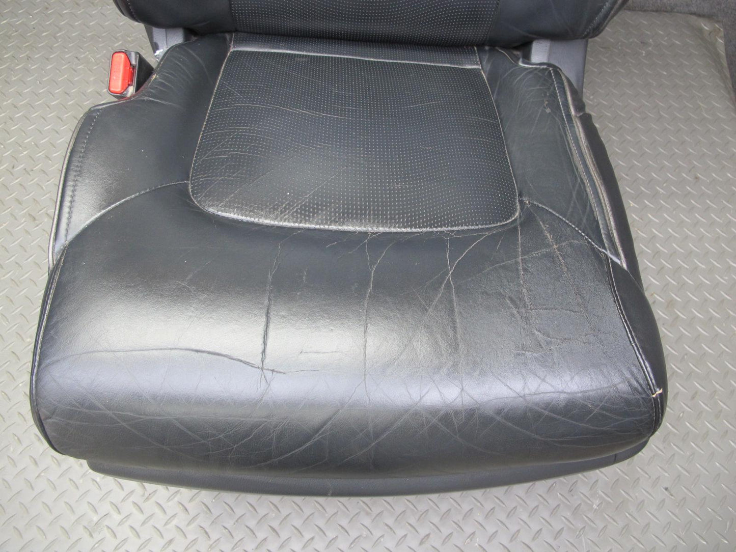 2011-2012 Infiniti QX56 Front Left & Right Side Leather Seat Black w Display Set