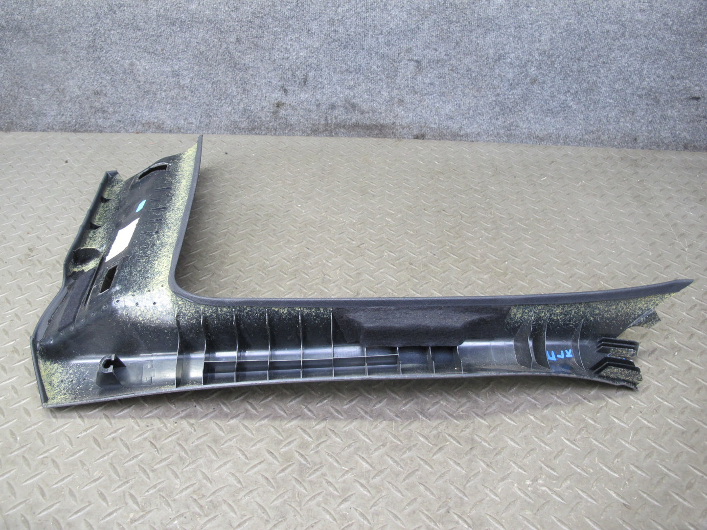 05-11 Mercedes R171 Slk-class Set of 2 Front Interior A Pillar Trim Panel OEM