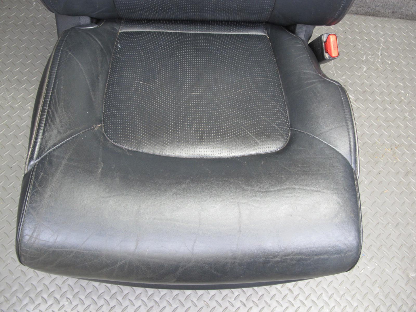 2011-2012 Infiniti QX56 Front Left & Right Side Leather Seat Black w Display Set