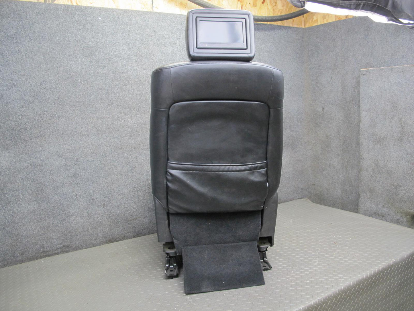2011-2012 Infiniti QX56 Front Left & Right Side Leather Seat Black w Display Set