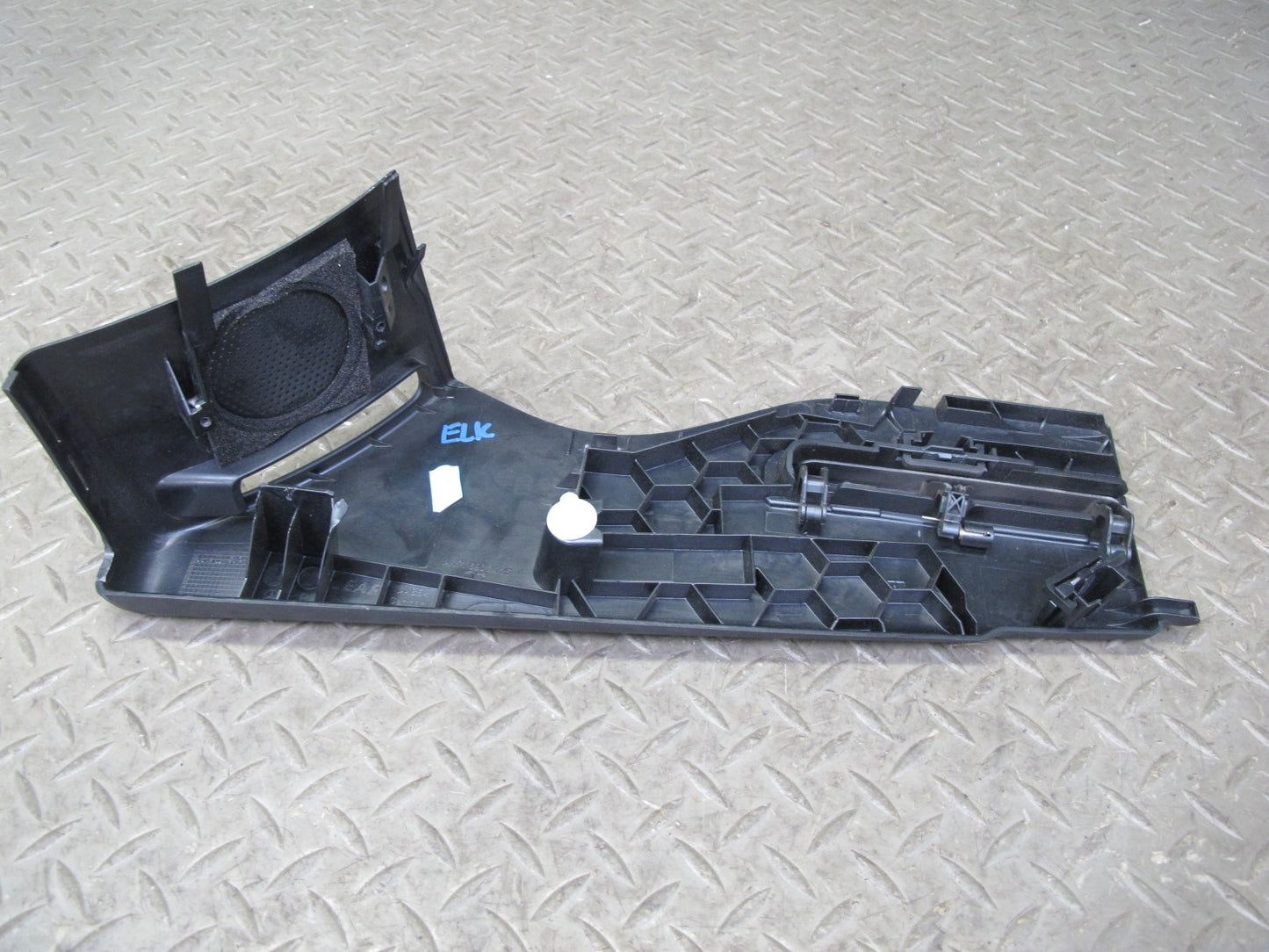 05-11 Mercedes R171 SLK Set of 2 Rear Left & Right Seat Belt Trim Panel OEM