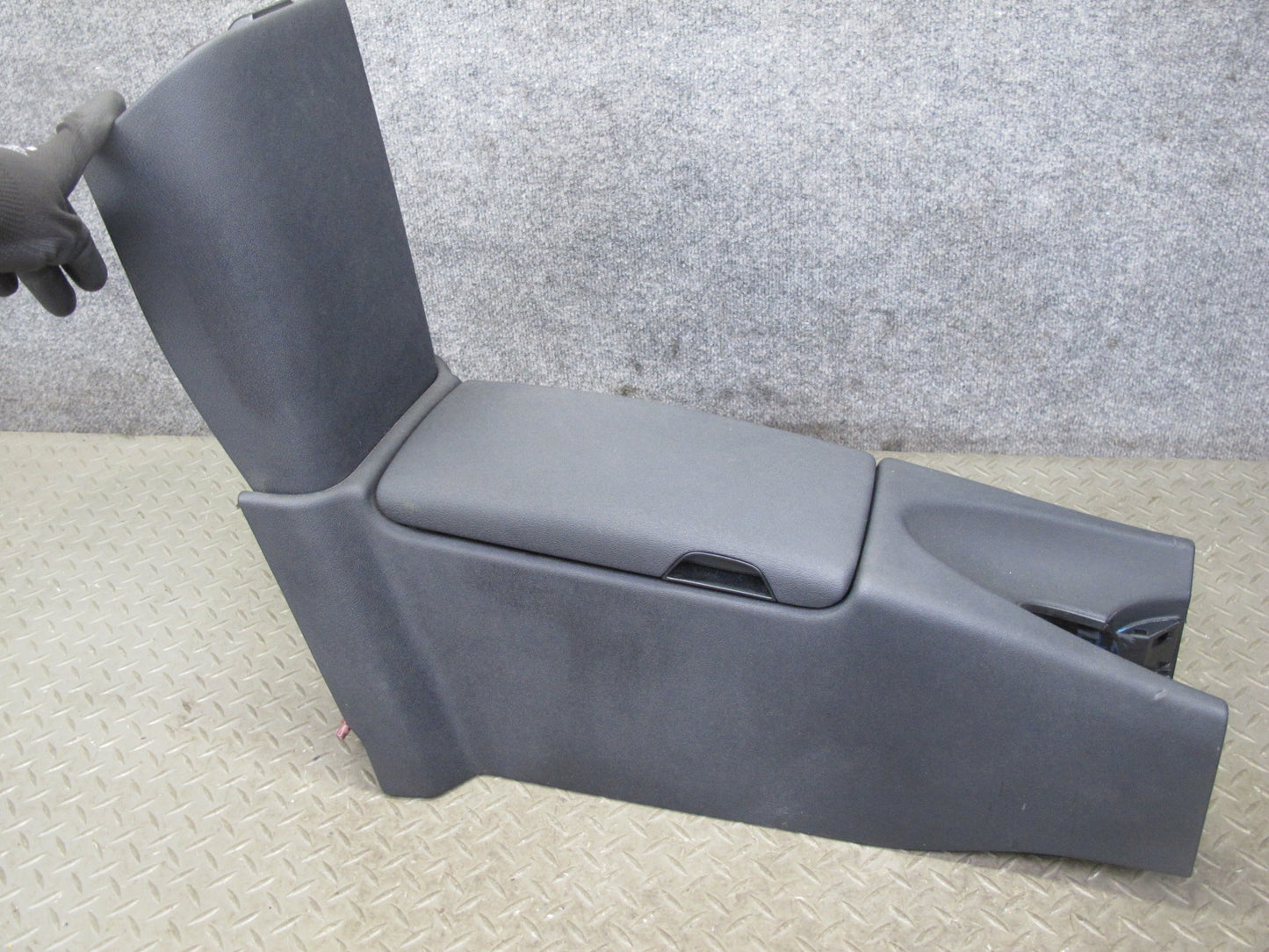 05-11 Mercedes R171 SLK Rear Center Console Compartment Storage Armrest OEM