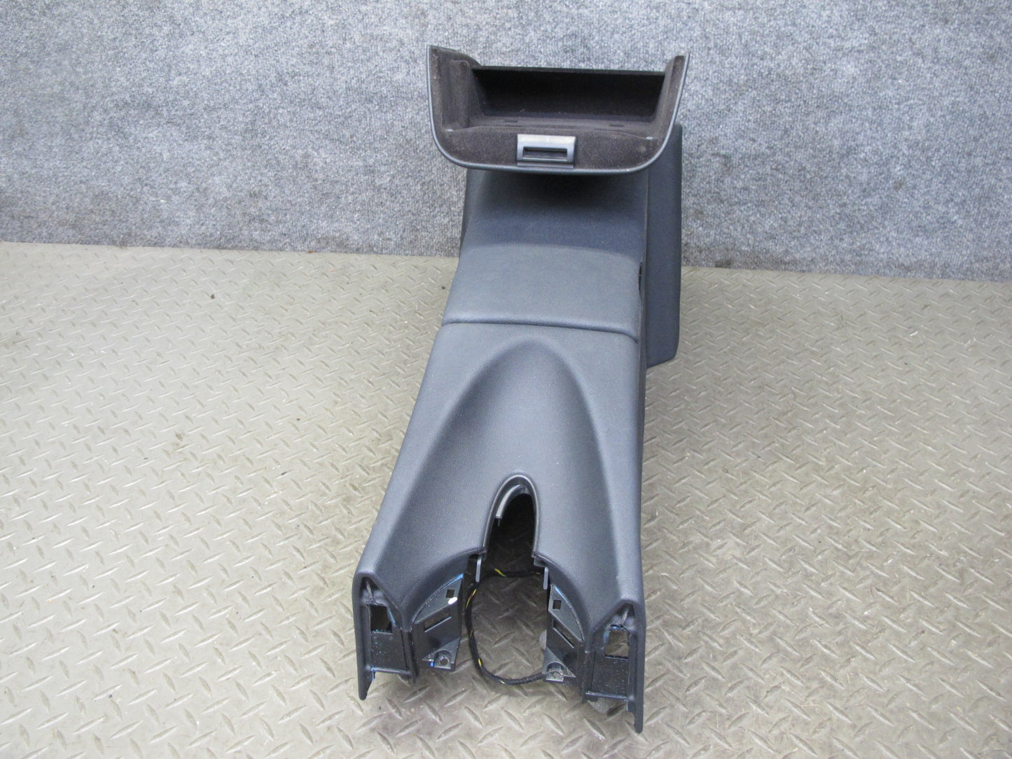 05-11 Mercedes R171 SLK Rear Center Console Compartment Storage Armrest OEM