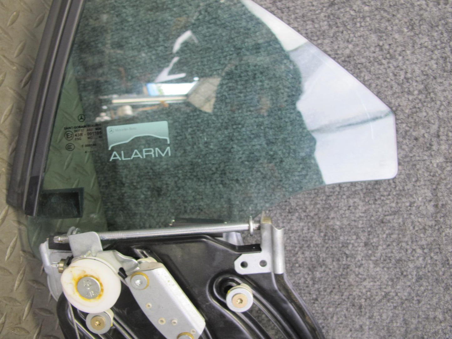 05-11 Mercedes R171 SLK Rear Left Quarter Glass Window w Regulator Motor OEM