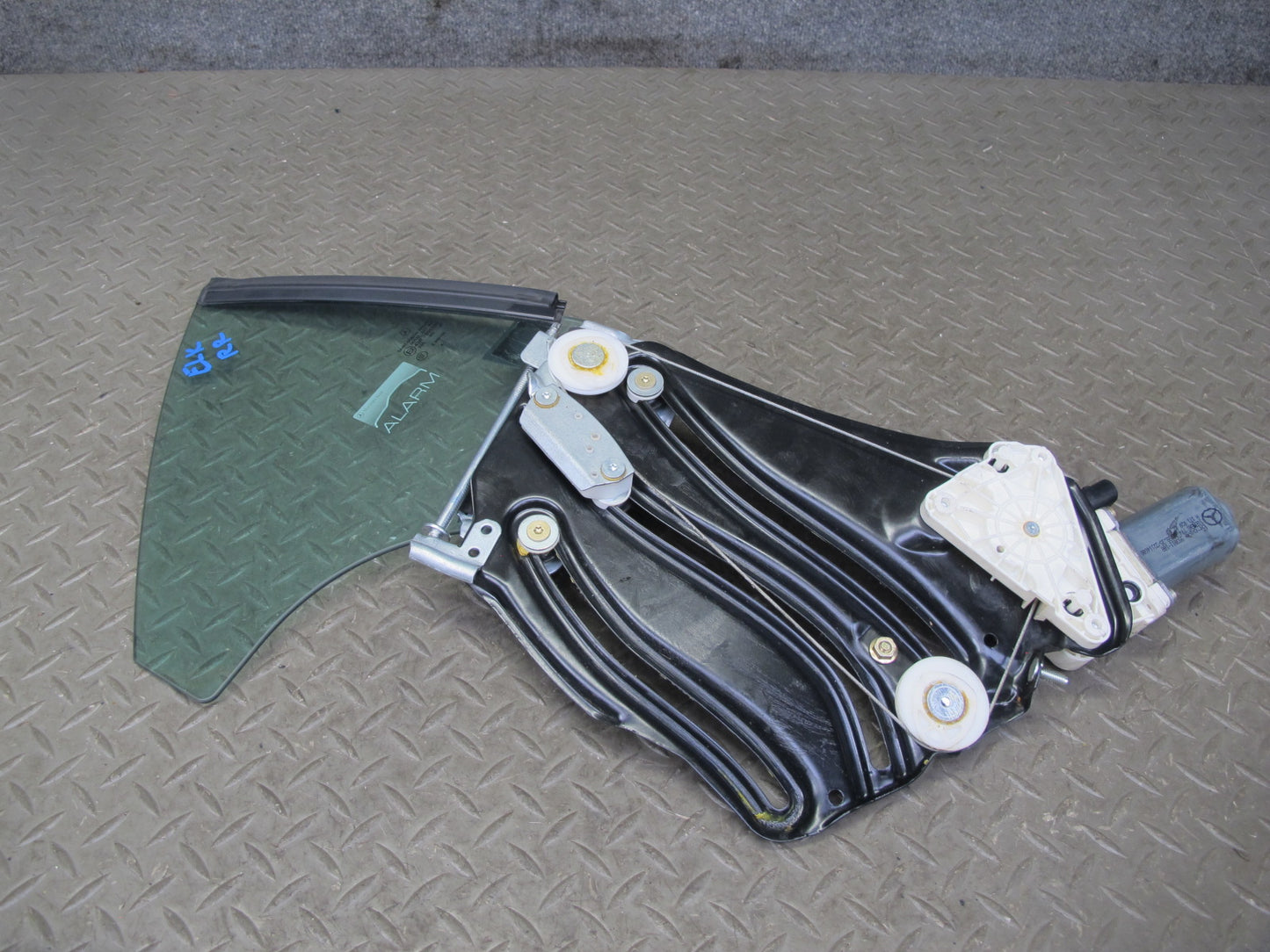 05-11 Mercedes R171 SLK Rear Right Quarter Glass Window w Regulator Motor OEM