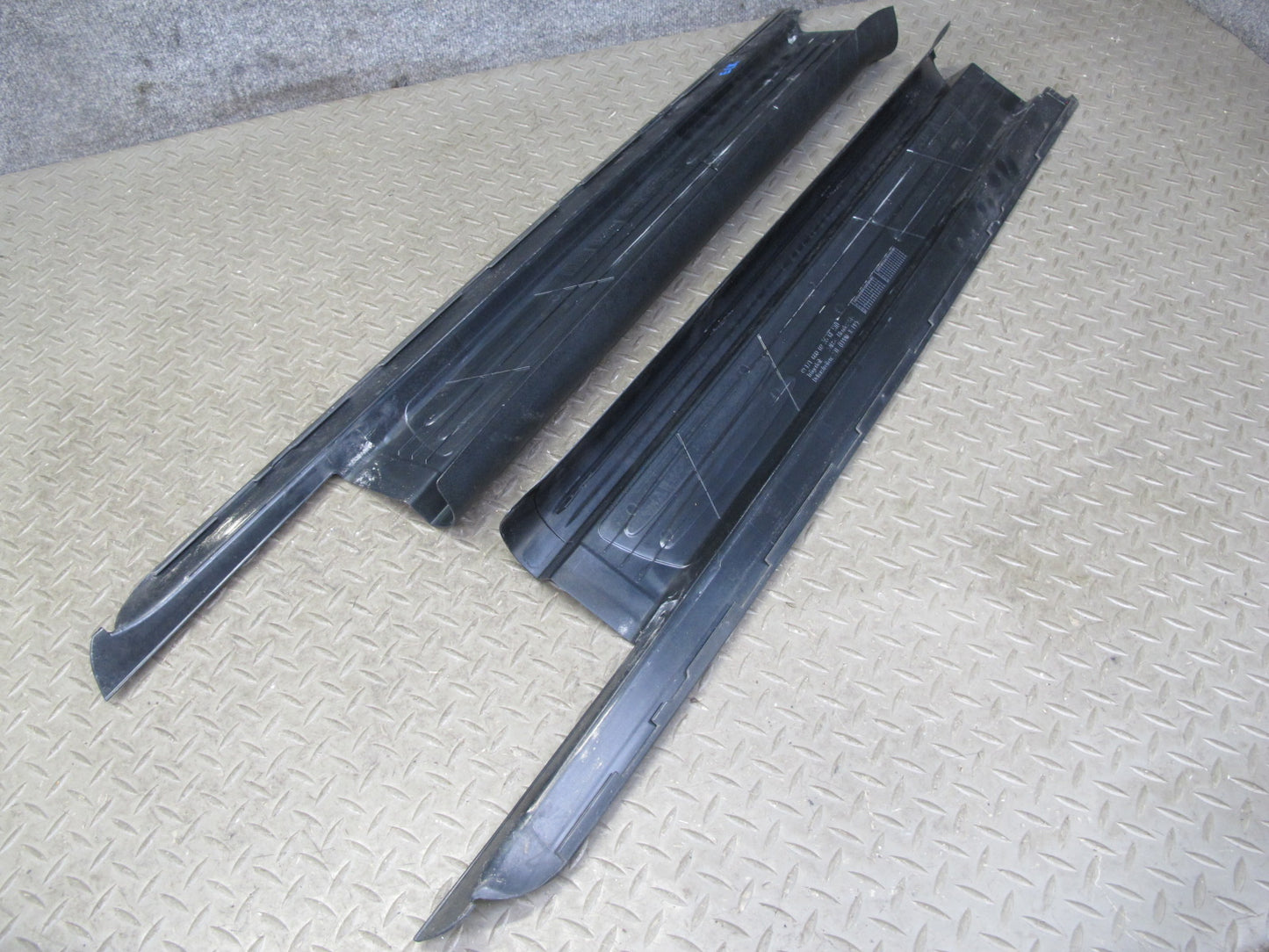 05-11 Mercedes R171 Slk-class Set of 2 Door Scuff Sill Plate Trim Panel OEM