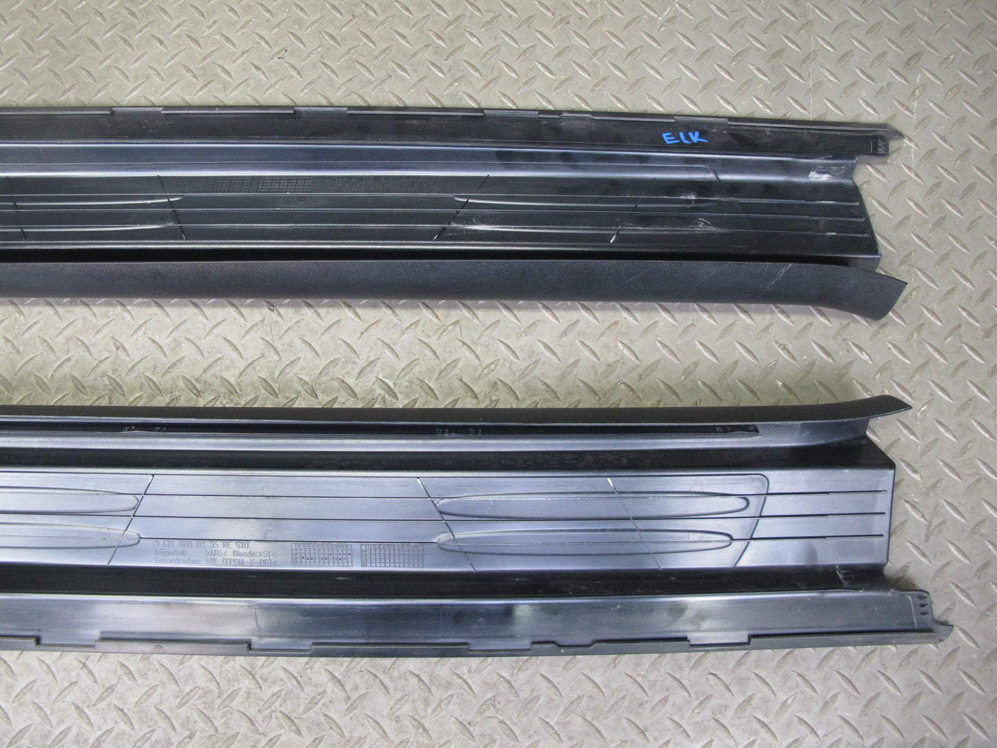 05-11 Mercedes R171 Slk-class Set of 2 Door Scuff Sill Plate Trim Panel OEM