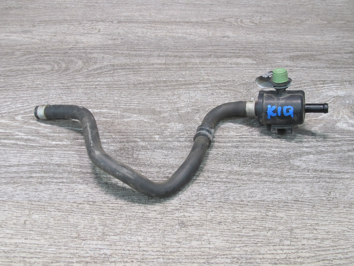2011-2017 Infiniti QX56 QX80 Fuel Vapor Canister Purge Solenoid Valve W/ Hose