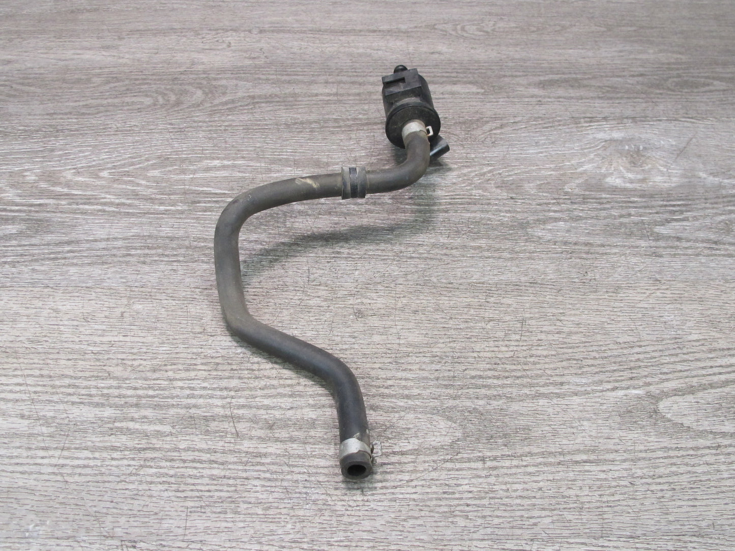 2011-2017 Infiniti QX56 QX80 Fuel Vapor Canister Purge Solenoid Valve W/ Hose