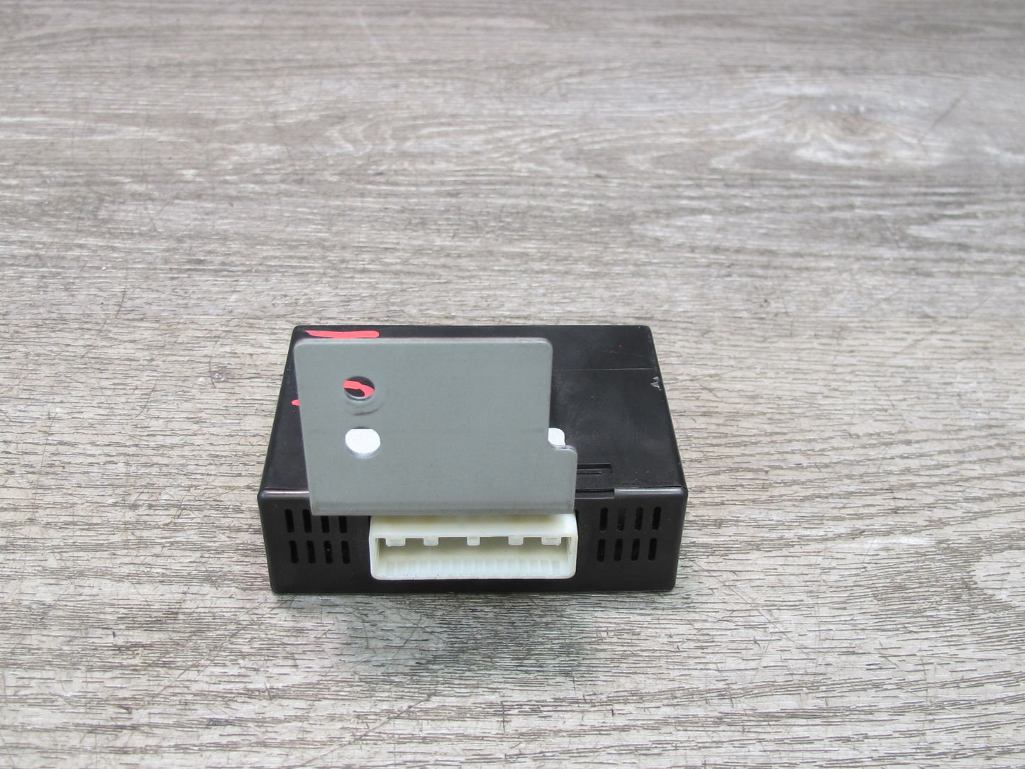 2011-2017 Infiniti QX56 QX80 TPMS Tire Pressure Control Module Sensor