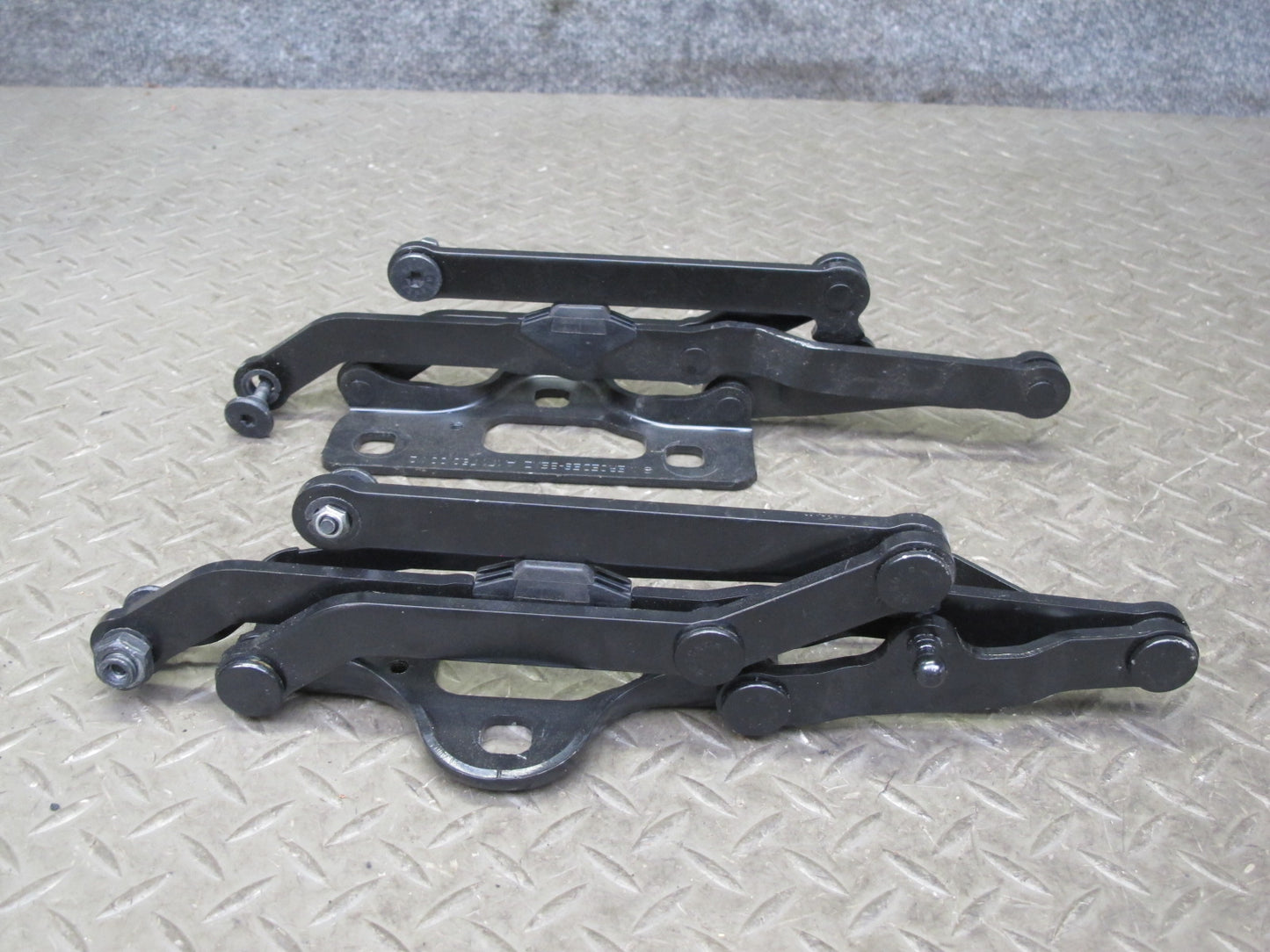 05-11 Mercedes R171 Slk-class Set of 2 Rear Left & Right Trunk Lid Hinge OEM