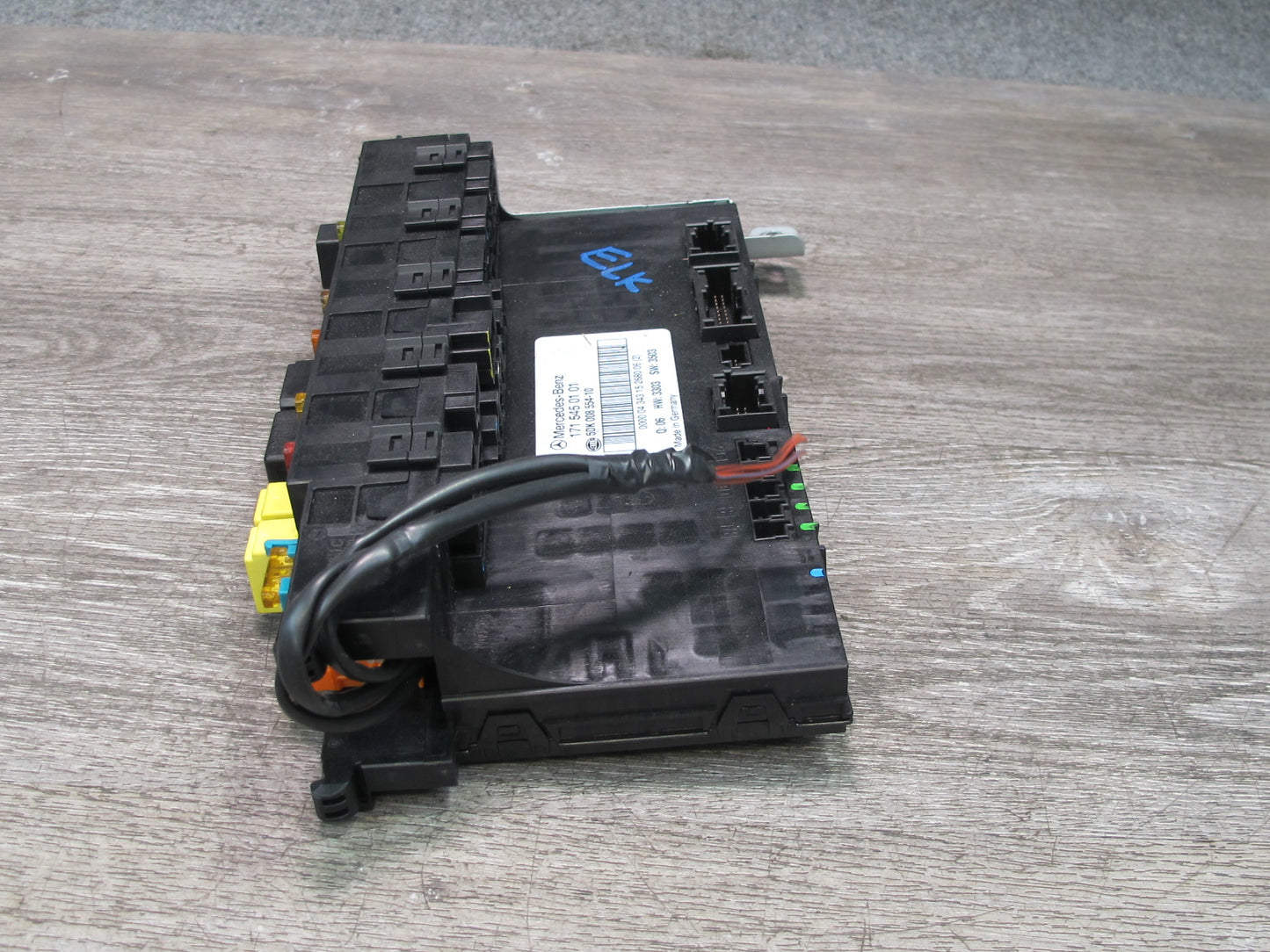 05-11 Mercedes R171 Slk-class Rear SAM Fuse Relay Box Module 1715450101 OEM