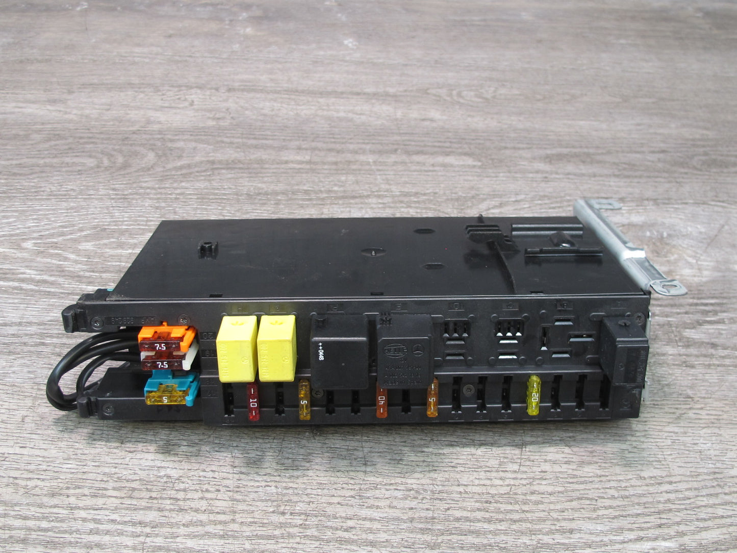 05-11 Mercedes R171 Slk-class Rear SAM Fuse Relay Box Module 1715450101 OEM