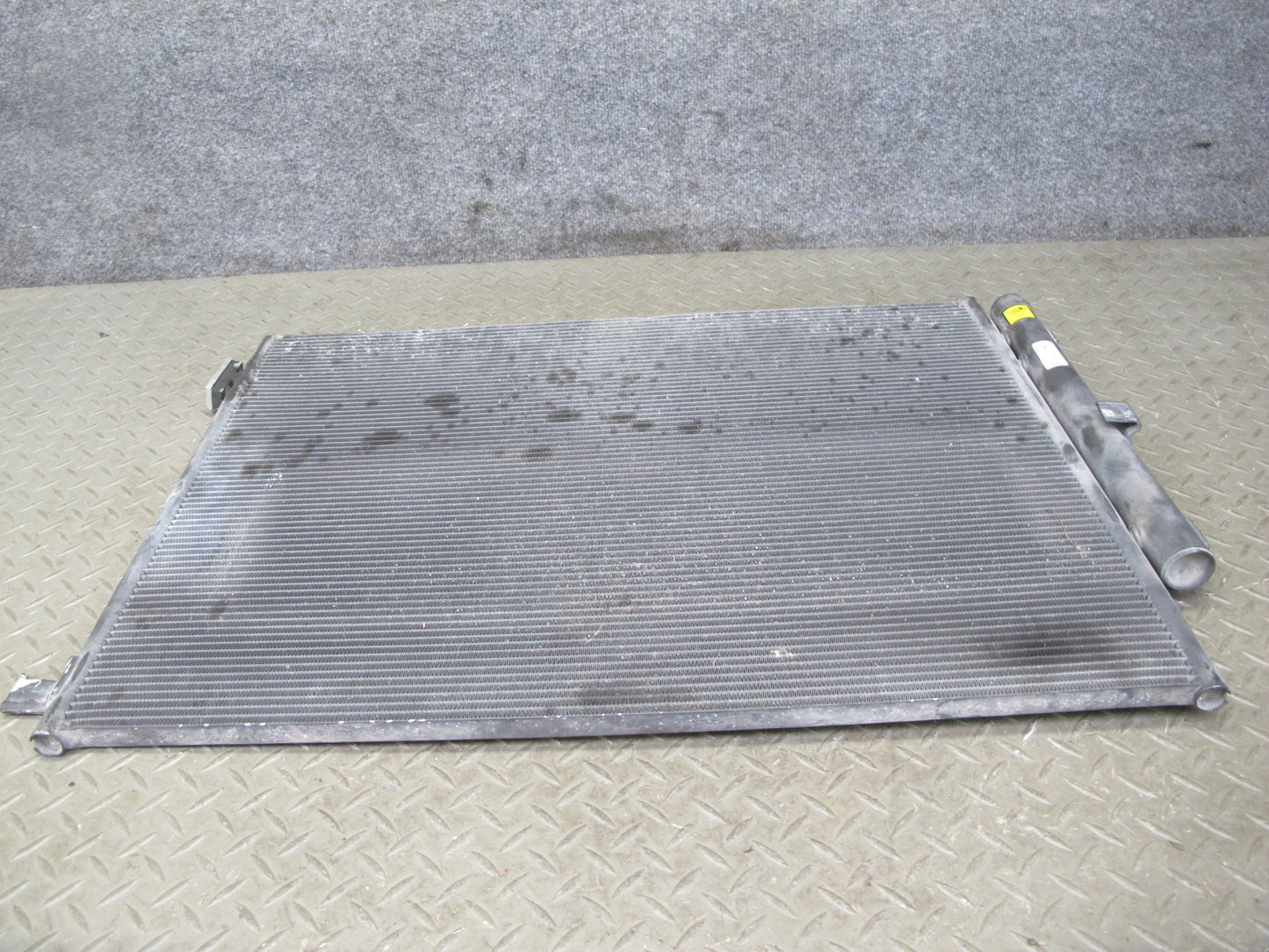 2017-2020 Maserati Levante M161 A/C Air Conditioning Condenser 670009820