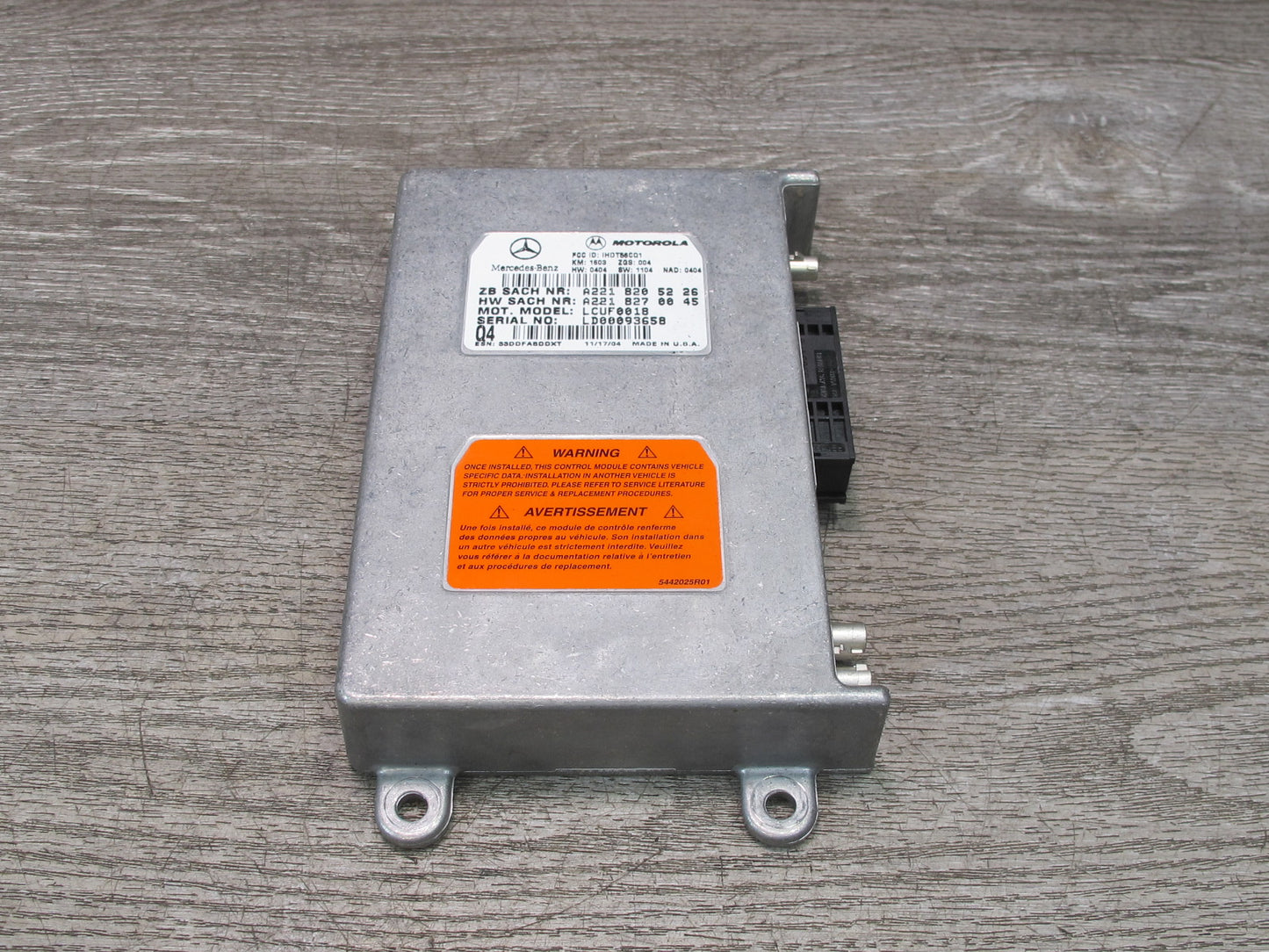 05-08 Mercedes R171 Slk-class Voice Communication Control Module 2218205226 OEM
