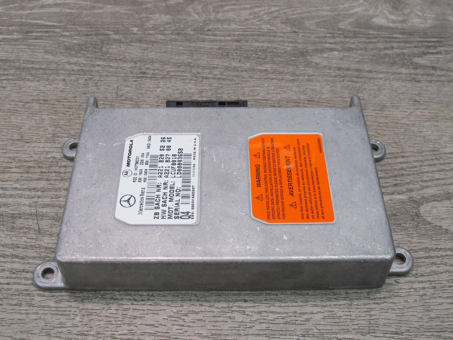 05-08 Mercedes R171 Slk-class Voice Communication Control Module 2218205226 OEM
