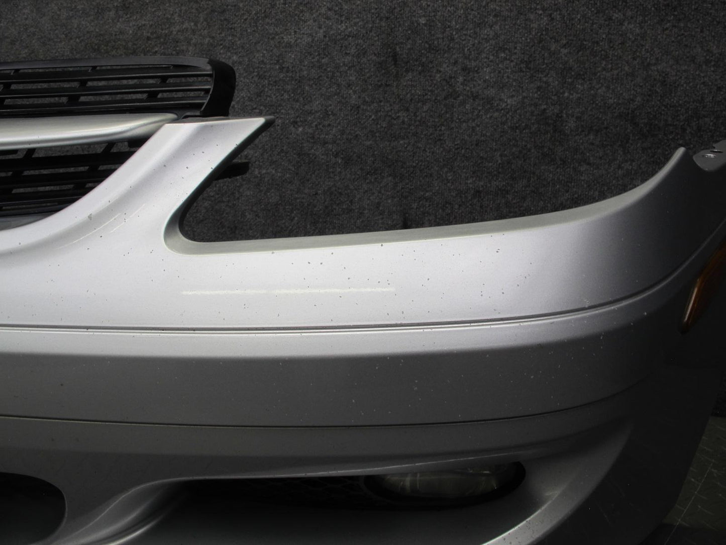 05-08 Mercedes R171 Slk-class Front Bumper Cover w Grilles & Fog Lights OEM