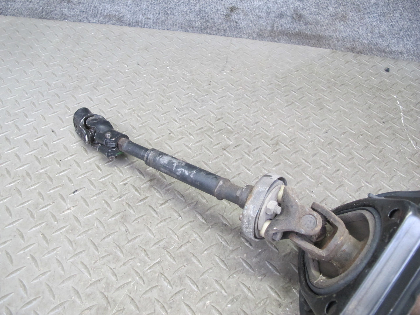 90-91 Nissan 300ZX Z32 Turbo Steering Column Shaft Assembly OEM