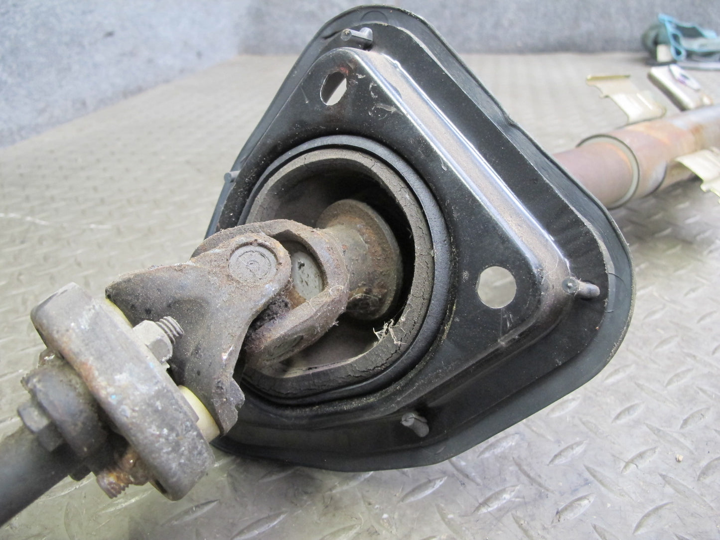 90-91 Nissan 300ZX Z32 Turbo Steering Column Shaft Assembly OEM