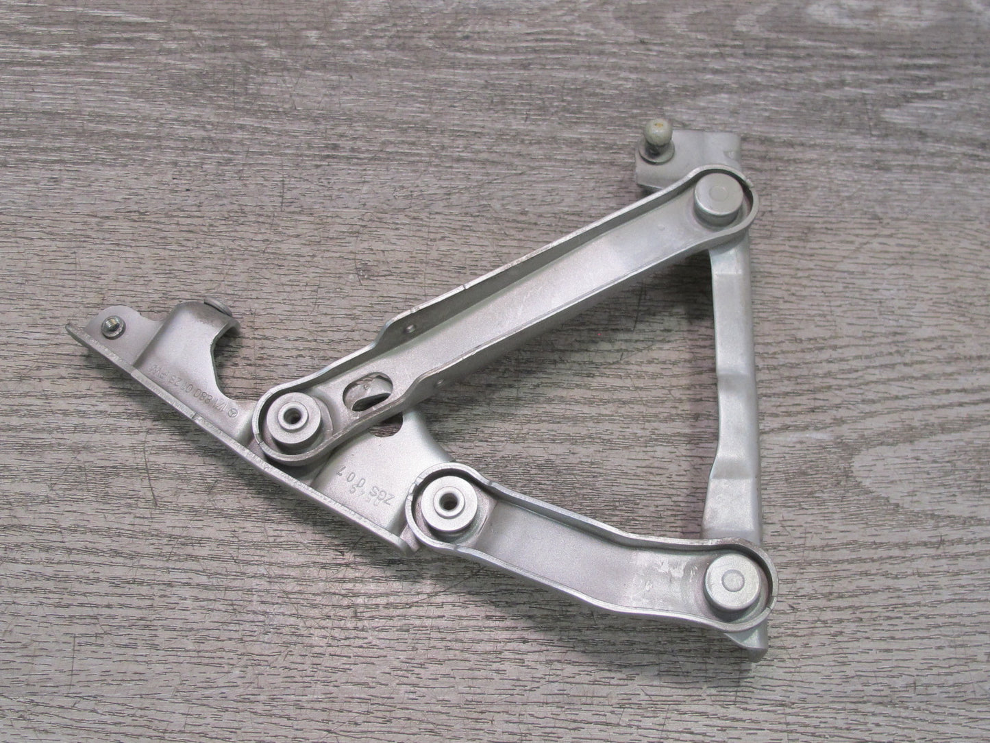 05-11 Mercedes R171 Slk-class Set of 2 Front Left & Right Hood Hinge OEM