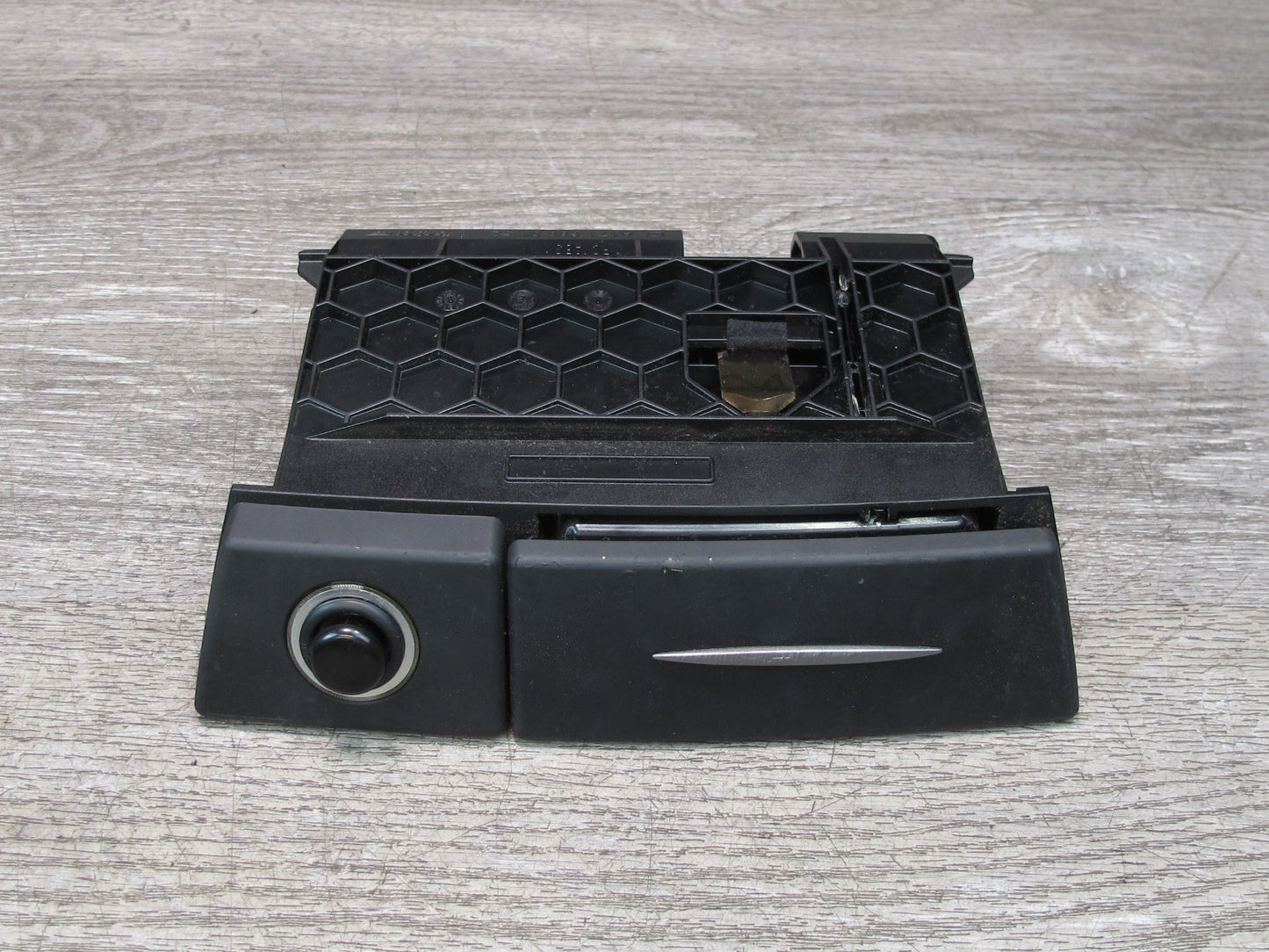 05-11 Mercedes R171 Slk-class Center Console Ash Tray 1716800152 OEM