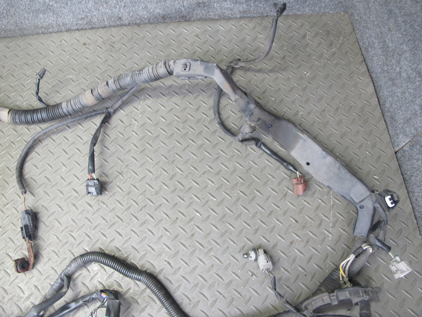 1998 Lexus JZZ31L SC300 2JZGE A/T Engine Bay Fusebox w Wire Wiring Harness OEM