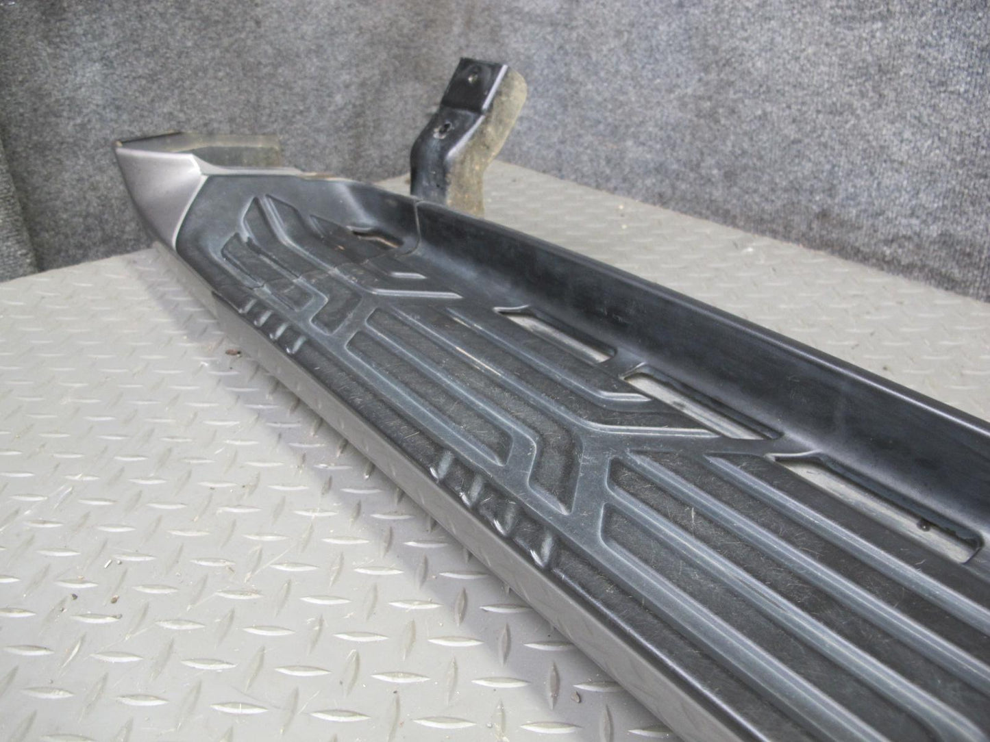 2011-2017 Infiniti QX80 QX56 Right Passenger Side Running Board Step Plate