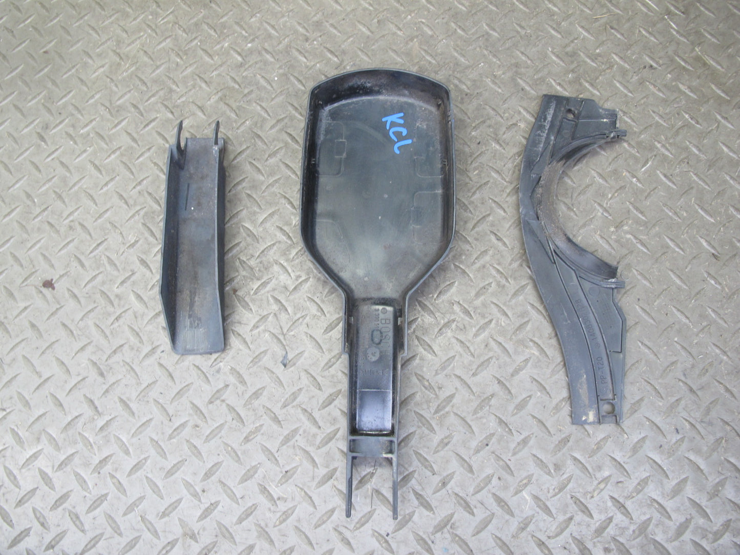 96-99 Mercedes W140 C140 Cl-class Windshield Wiper Cowl Vent Trim Panel Set