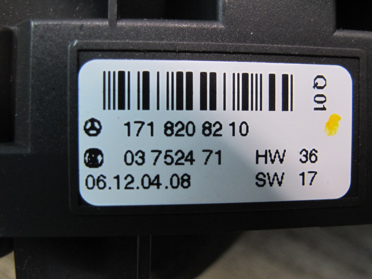 05-11 Mercedes R171 Slk-class Dash Hazard Door Lock Switch 1718208210 OEM