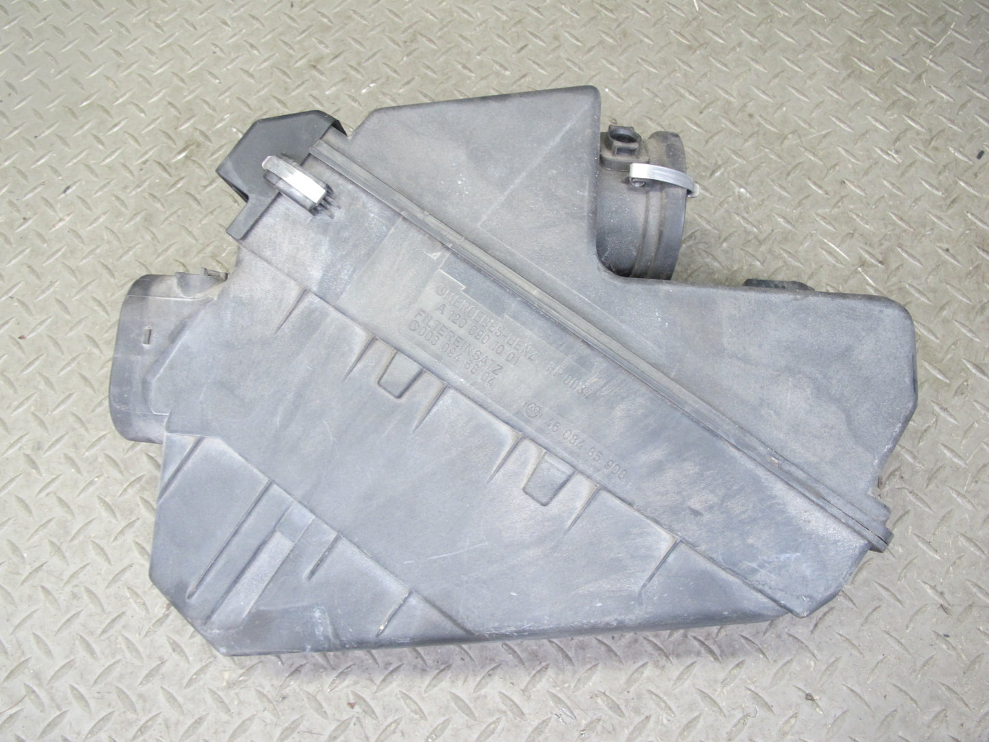 96-99 Mercedes W140 C140 CL600 S600 Right Air Intake Cleaner Filter Box OEM