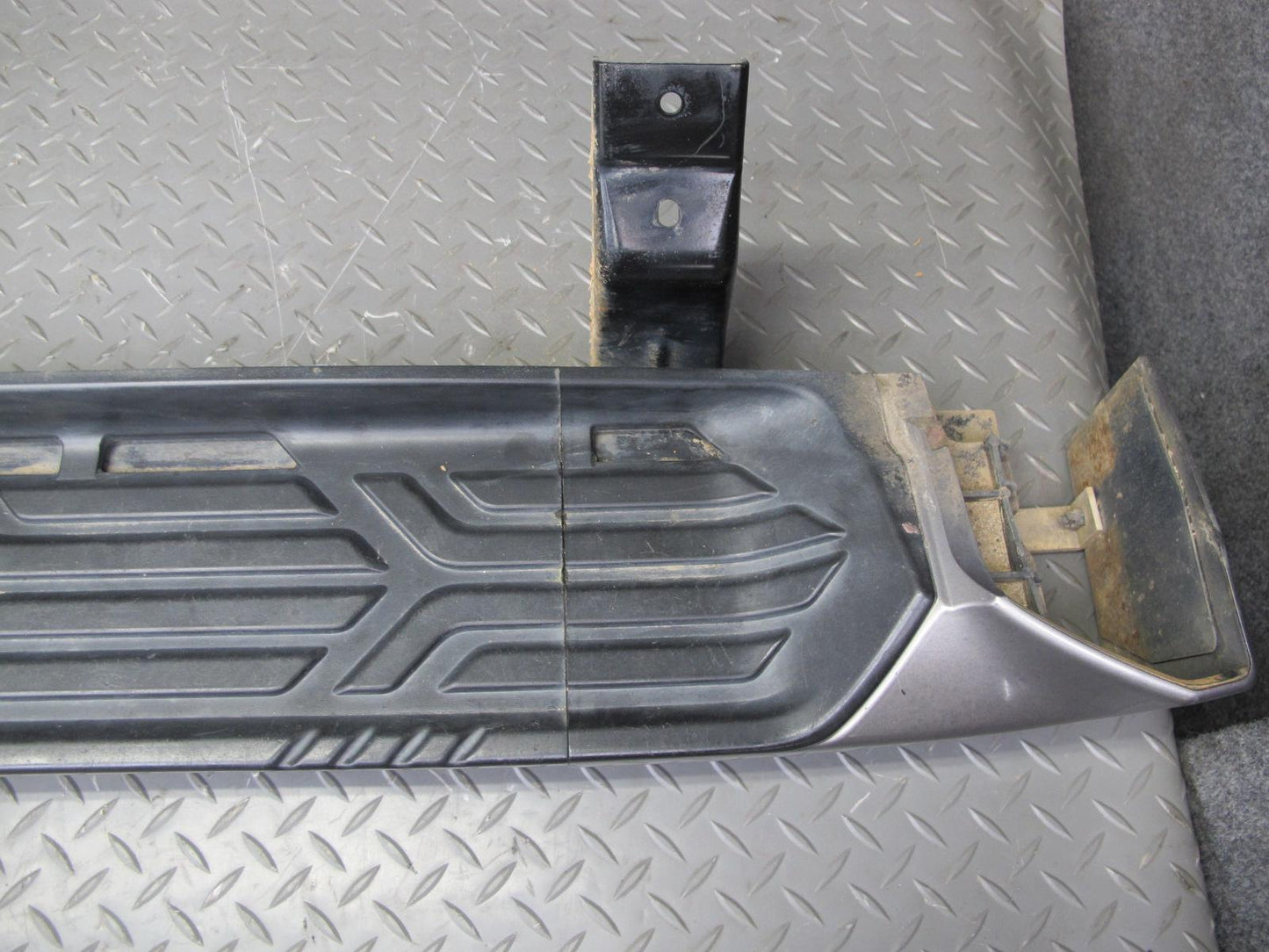 2011-2017 Infiniti QX80 QX56 Left Driver Side Running Board Step Plate