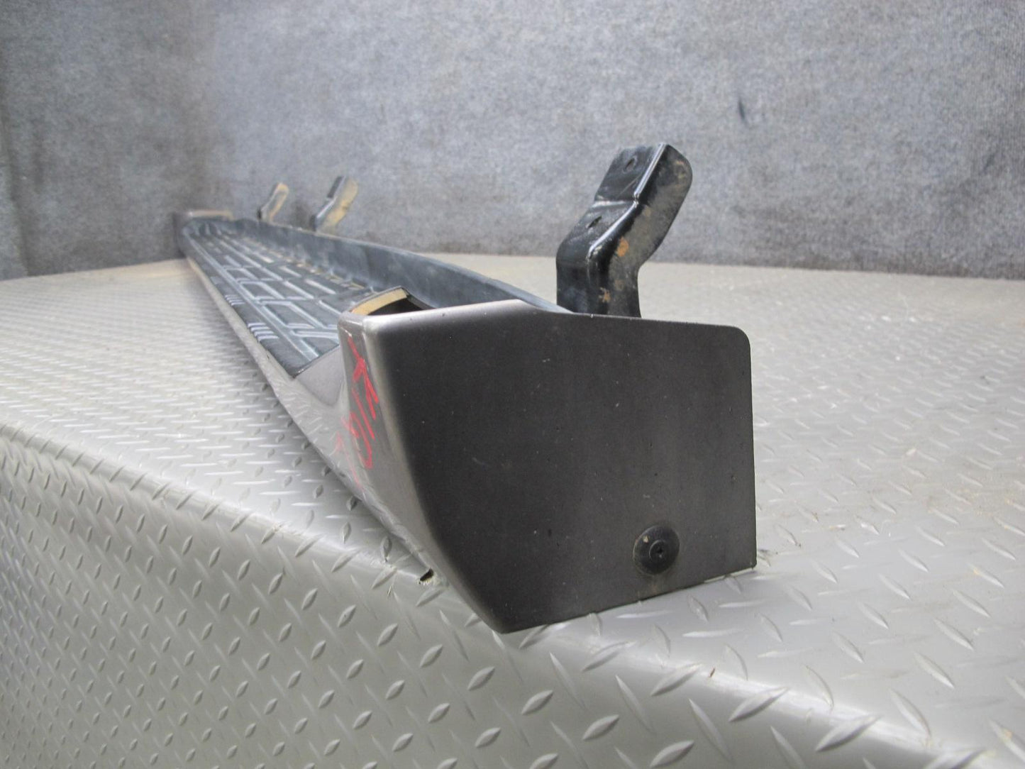 2011-2017 Infiniti QX80 QX56 Left Driver Side Running Board Step Plate