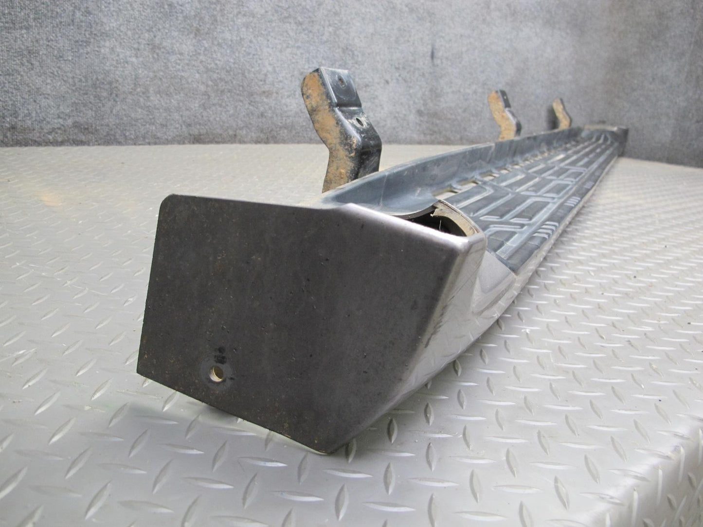 2011-2017 Infiniti QX80 QX56 Left Driver Side Running Board Step Plate
