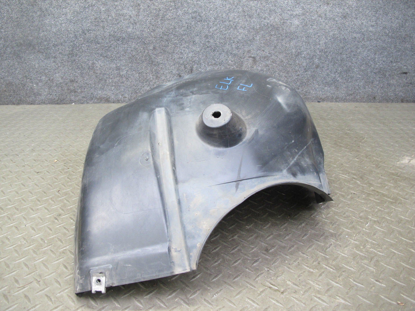 05-11 Mercedes R171 Slk-class Front Left Wheel Arch Splash Shield Guard OEM