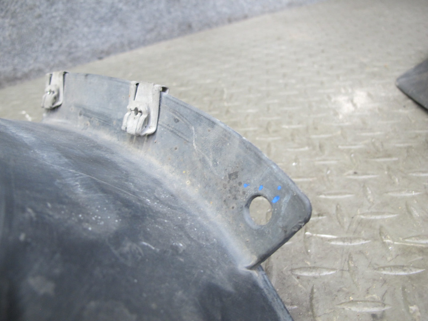 05-11 Mercedes R171 Slk-class Front Left Wheel Arch Splash Shield Guard OEM