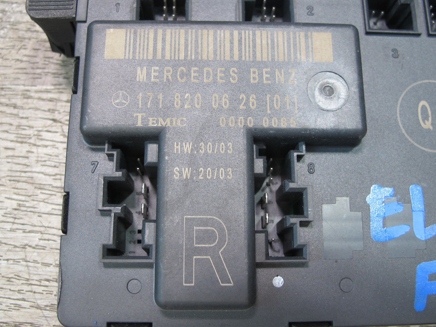 05-11 Mercedes R171 Slk-class Right Door Control Module 1718200626 OEM