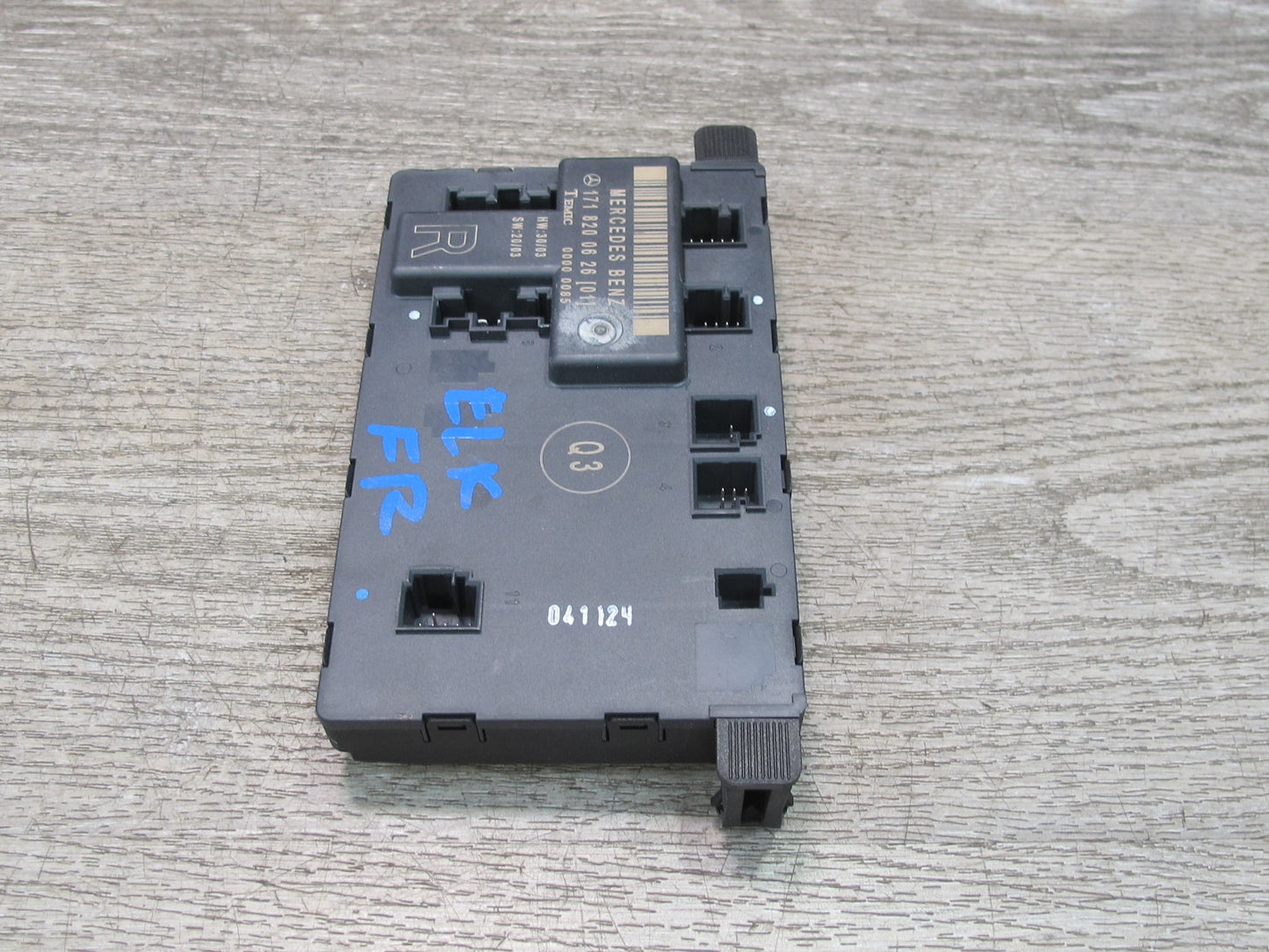 05-11 Mercedes R171 Slk-class Right Door Control Module 1718200626 OEM