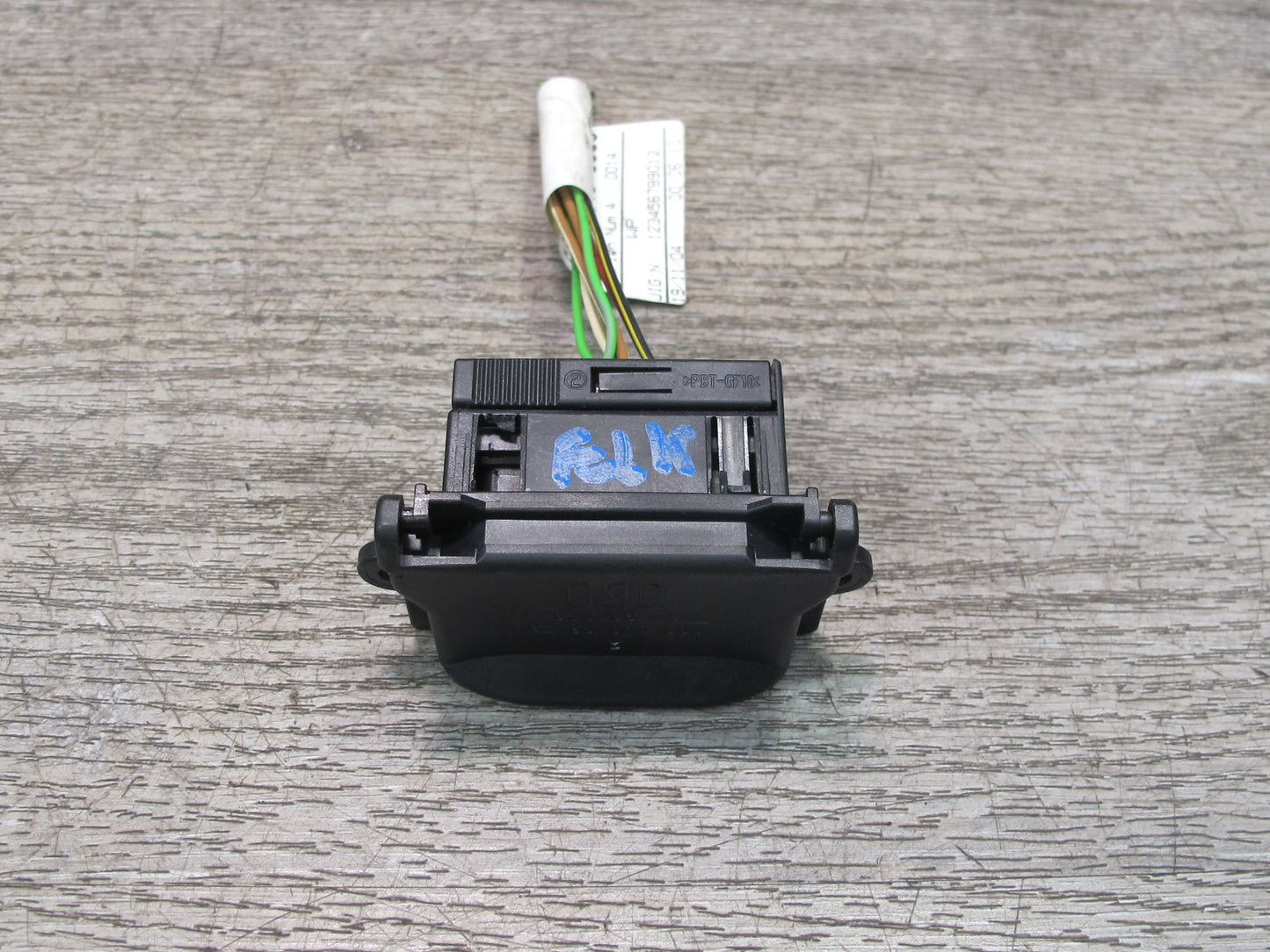 05-11 Mercedes R171 Slk-class Diagnostic OBD Plug Port 1715406309 OEM