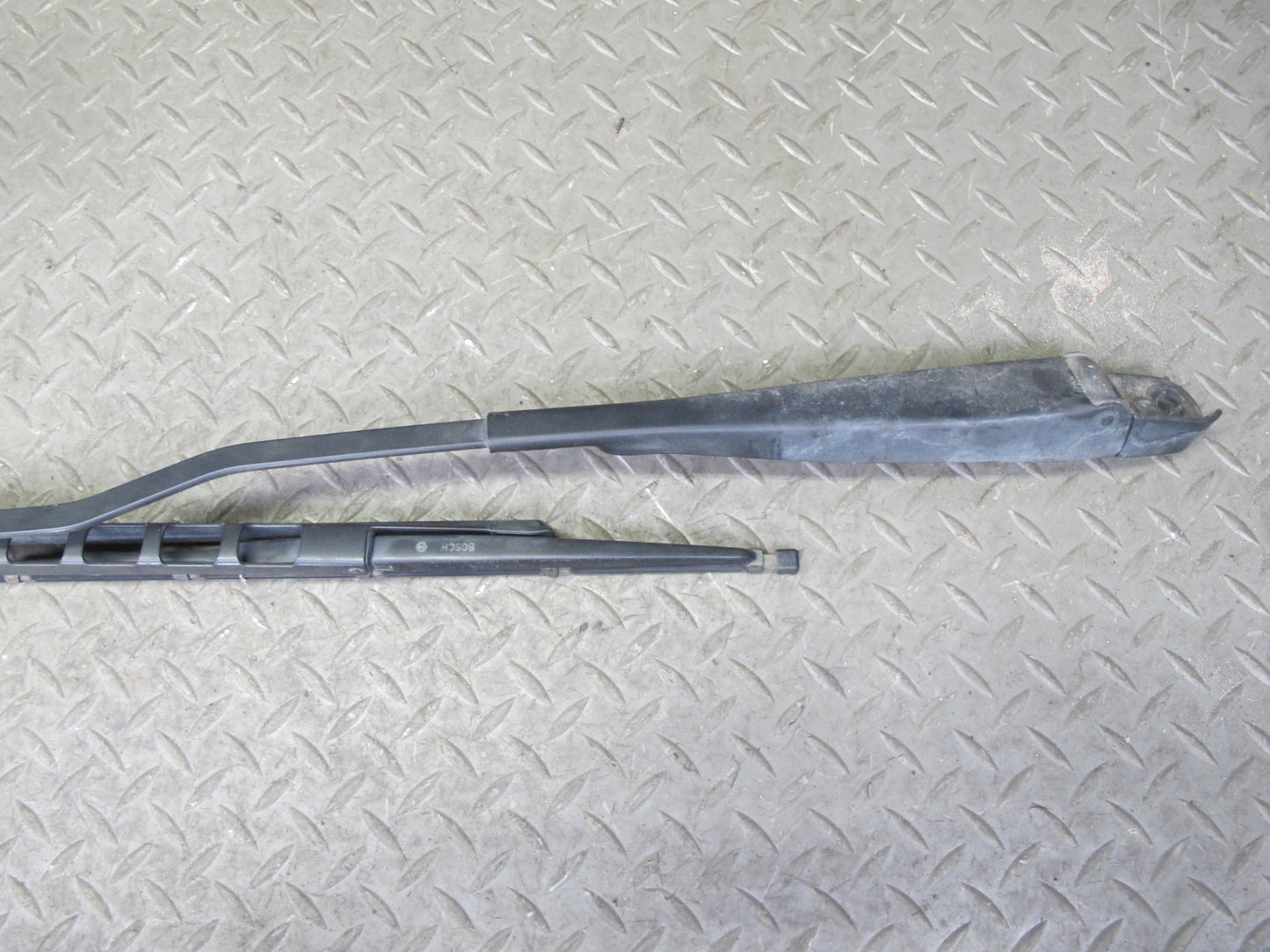 96-99 Mercedes W140 C140 Cl-class Coupe Set of 2 Front Windshield Wiper Arm OEM