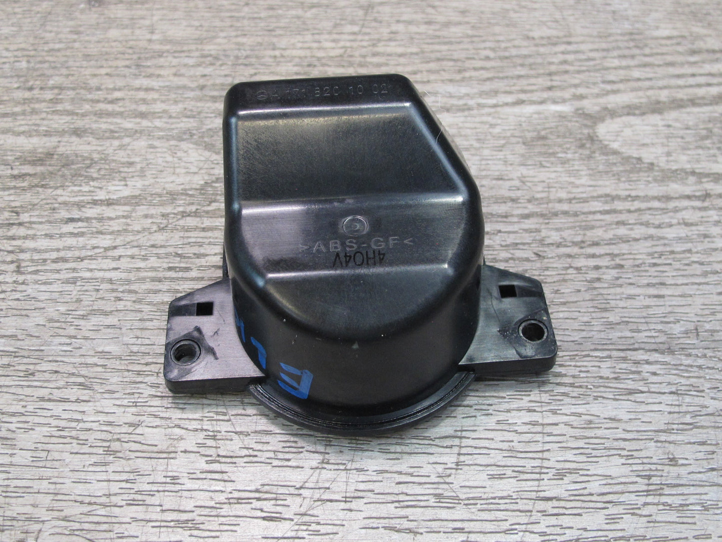 05-11 Mercedes R171 Slk-class Dash Instrument Panel Speaker 1718201002 OEM