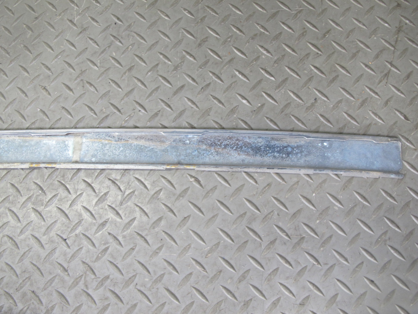 96-99 Mercedes W140 C140 Cl-class Rear Bumper Chrome Trim Panel Molding OEM
