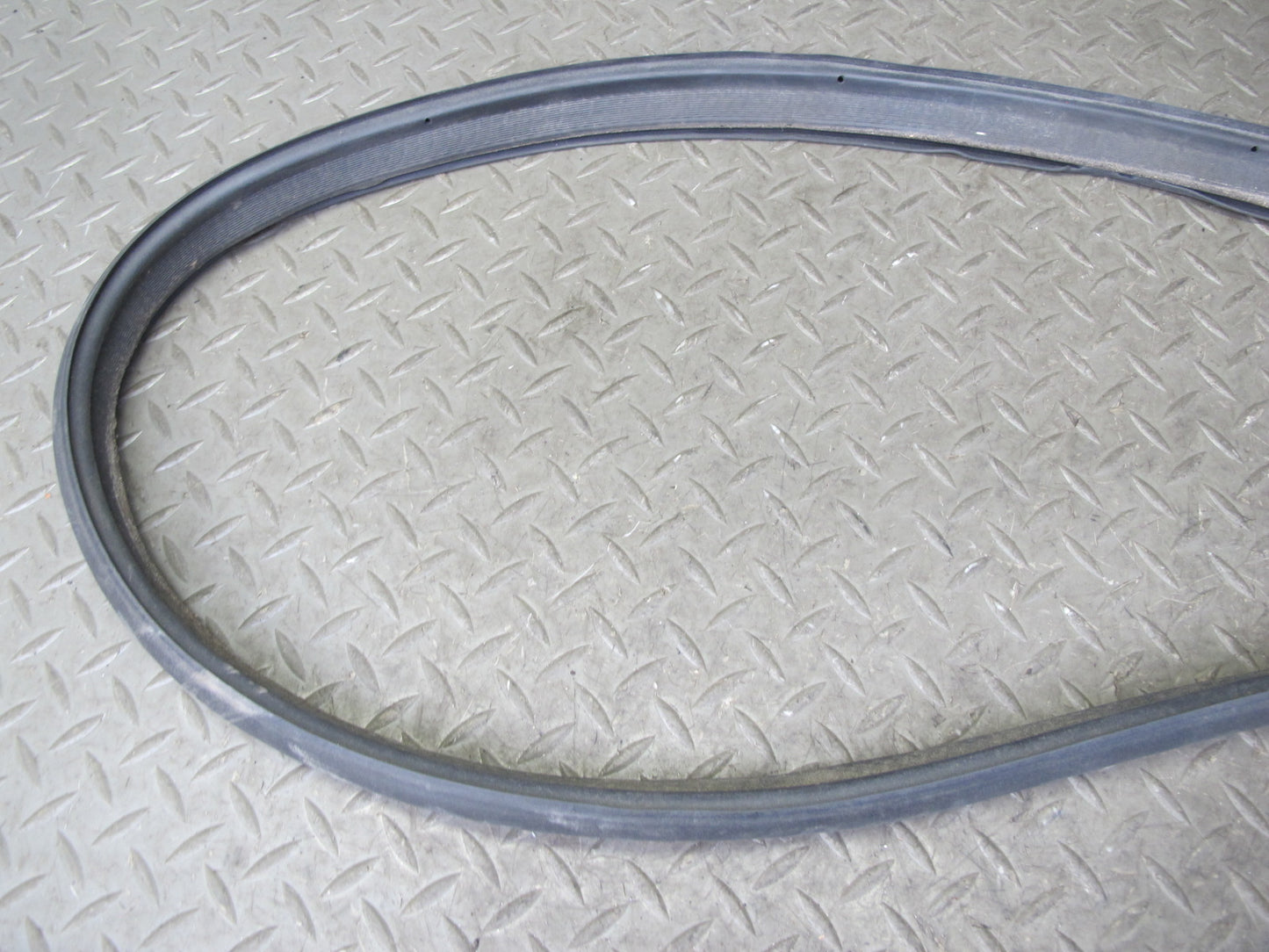 07-10 Saturn SKY Upper Roof Windshield Weatherstrip Rubber Seal Set OEM