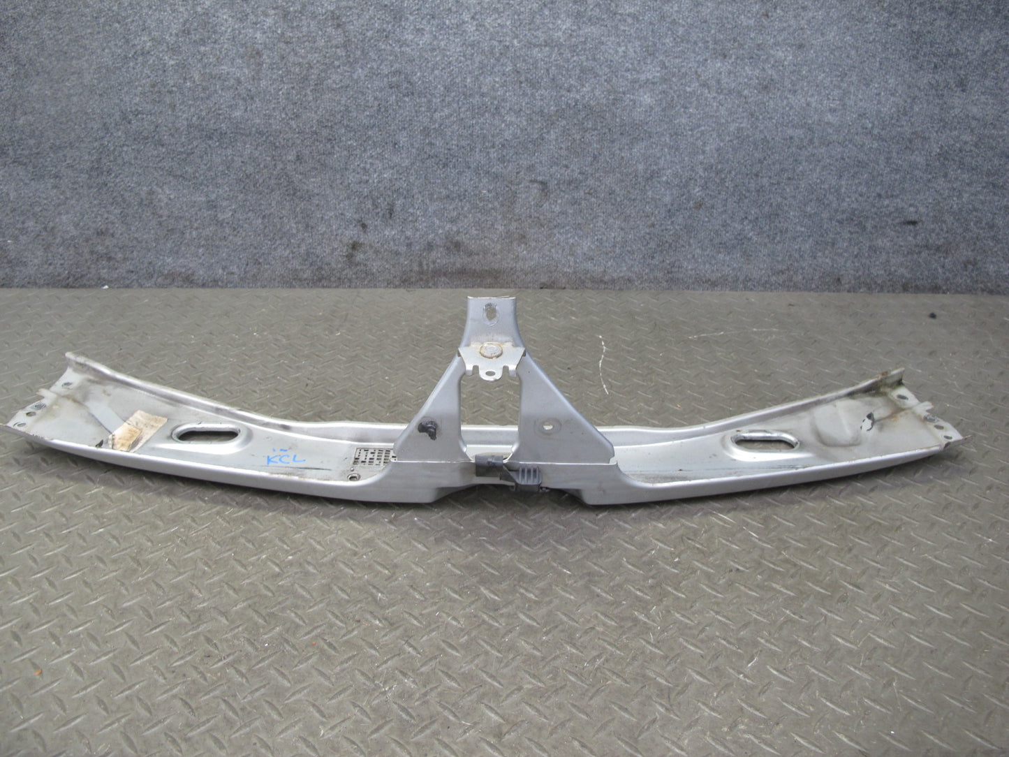 96-99 Mercedes W140 C140 Cl-class Coupe Radiator Upper Tie Bar Support OEM